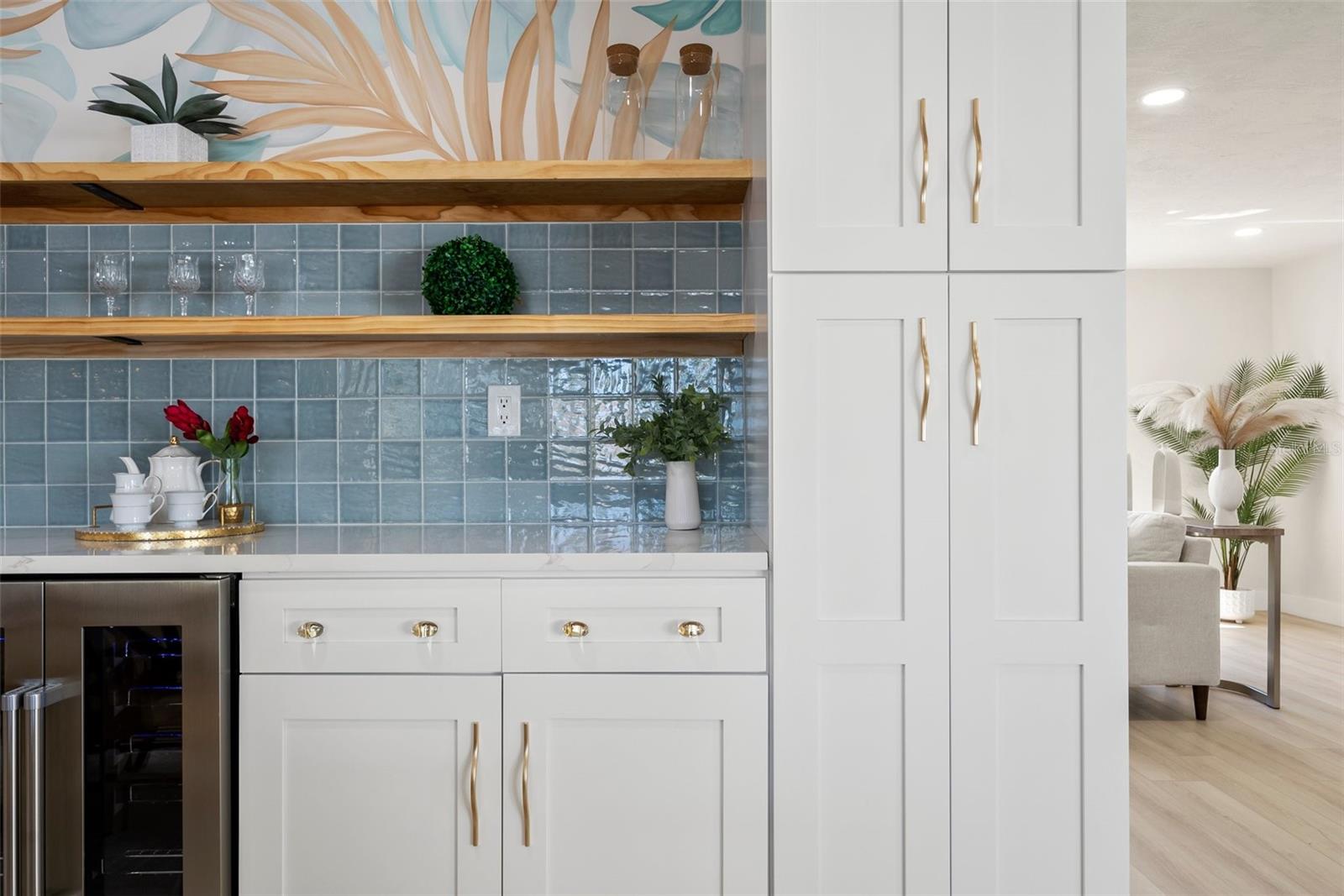 Listing photo id 33 for 4568 40th Street S