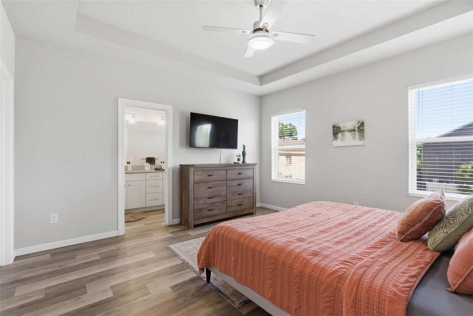 Image 18 of 27 For 3902 Everett Street 1