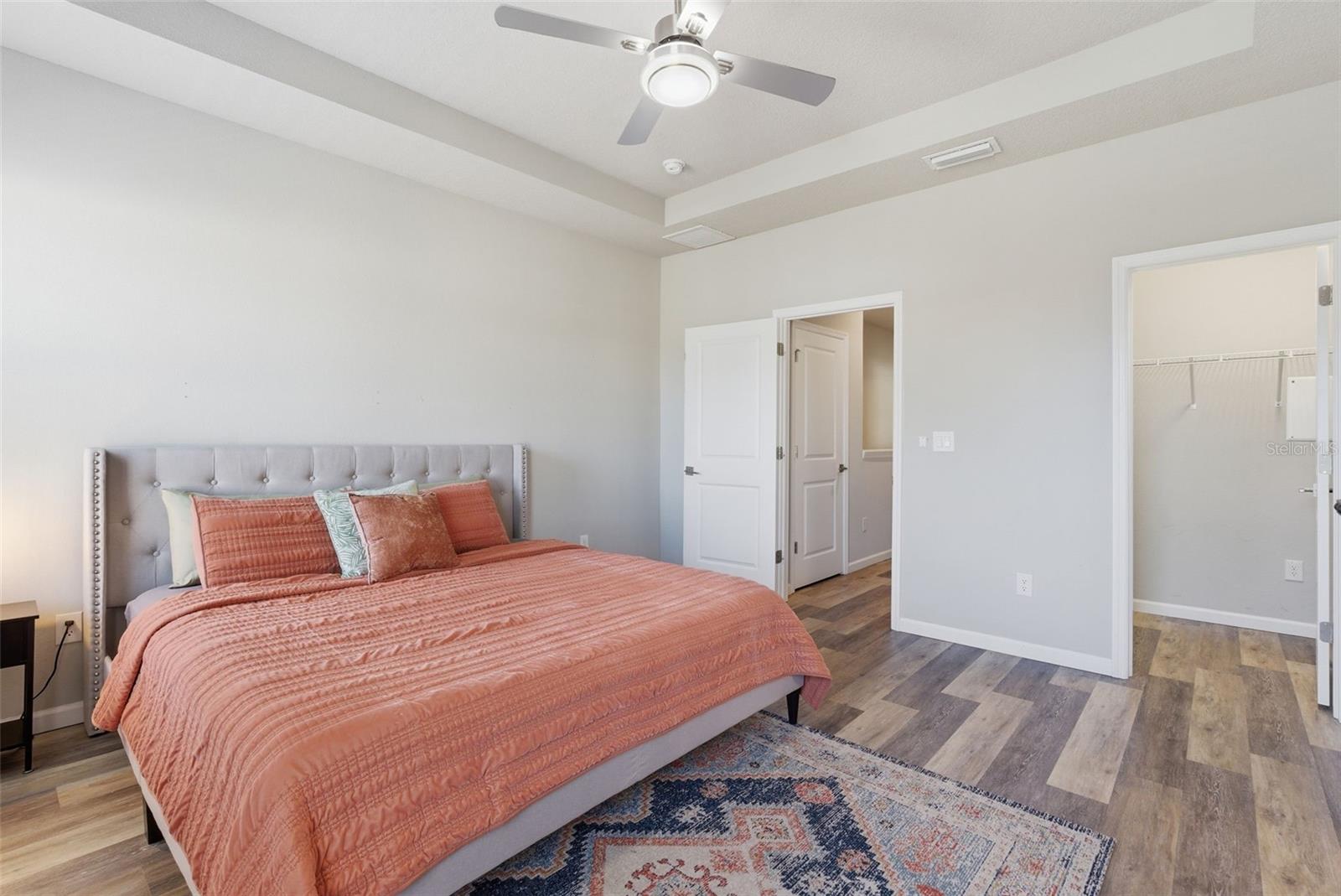 Image 19 of 27 For 3902 Everett Street 1