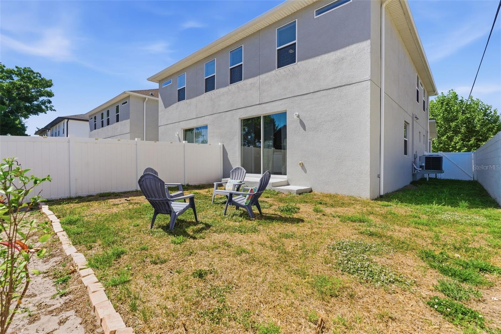 Image 27 of 27 For 3902 Everett Street 1