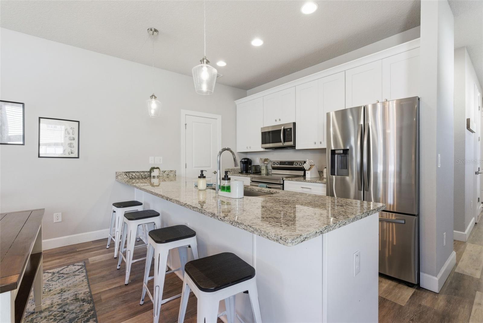 Image 7 of 27 For 3902 Everett Street 1