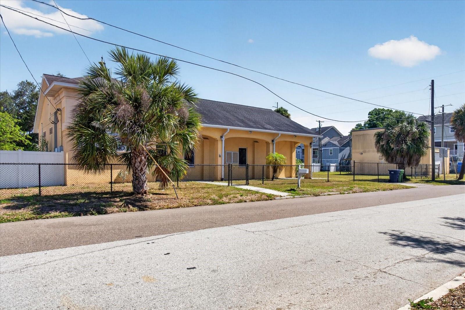 Image 20 of 25 For 2018 Grant Street