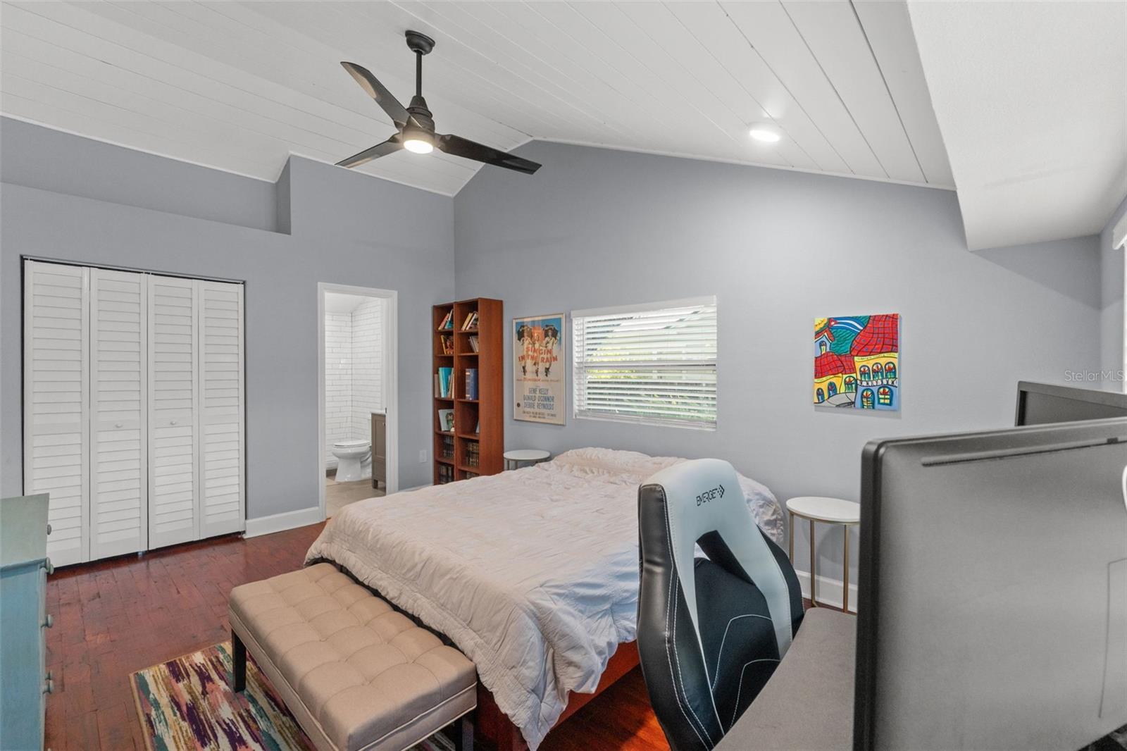 Image 26 of 67 For 1502 Park Circle