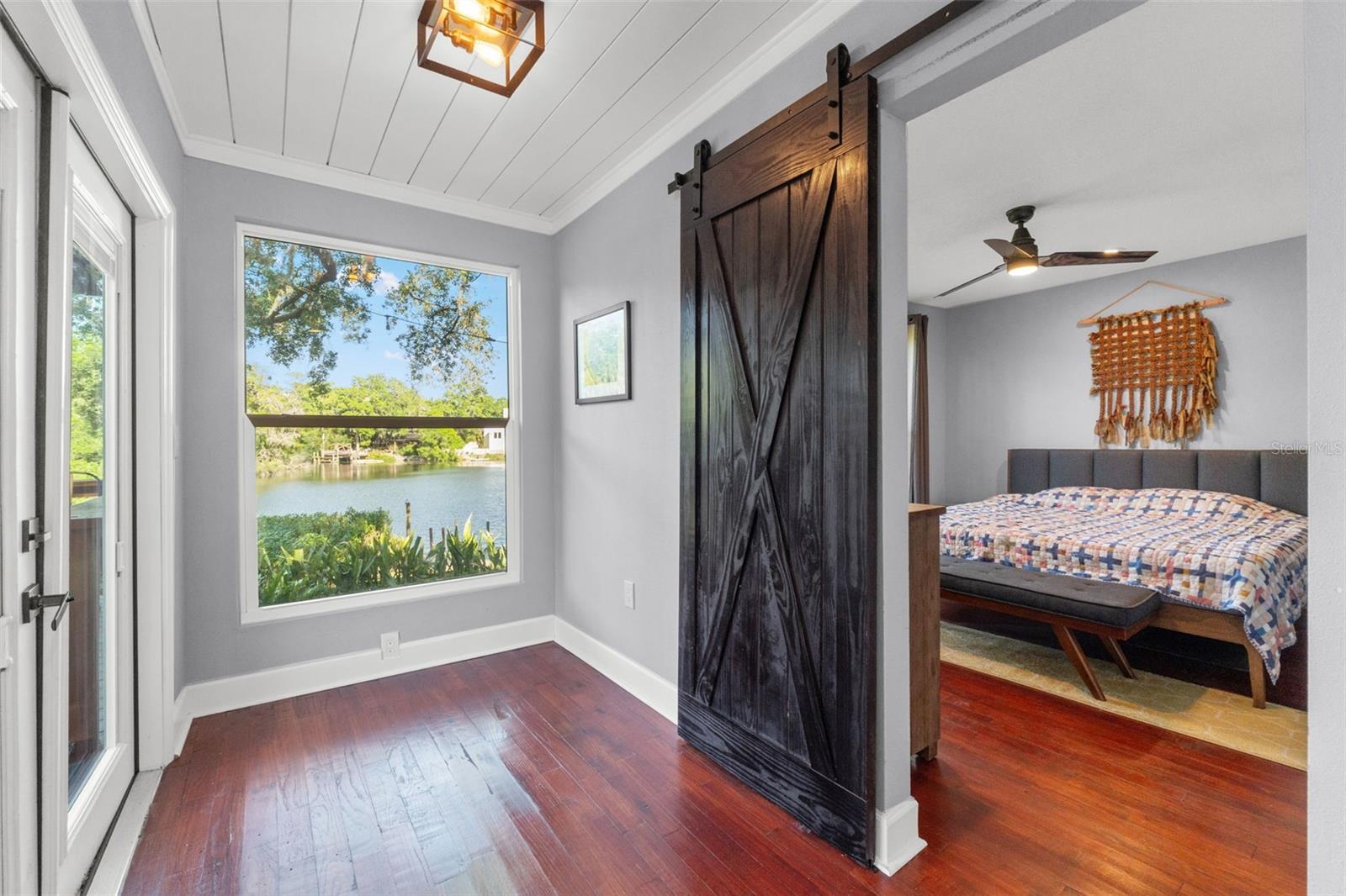 Image 29 of 67 For 1502 Park Circle