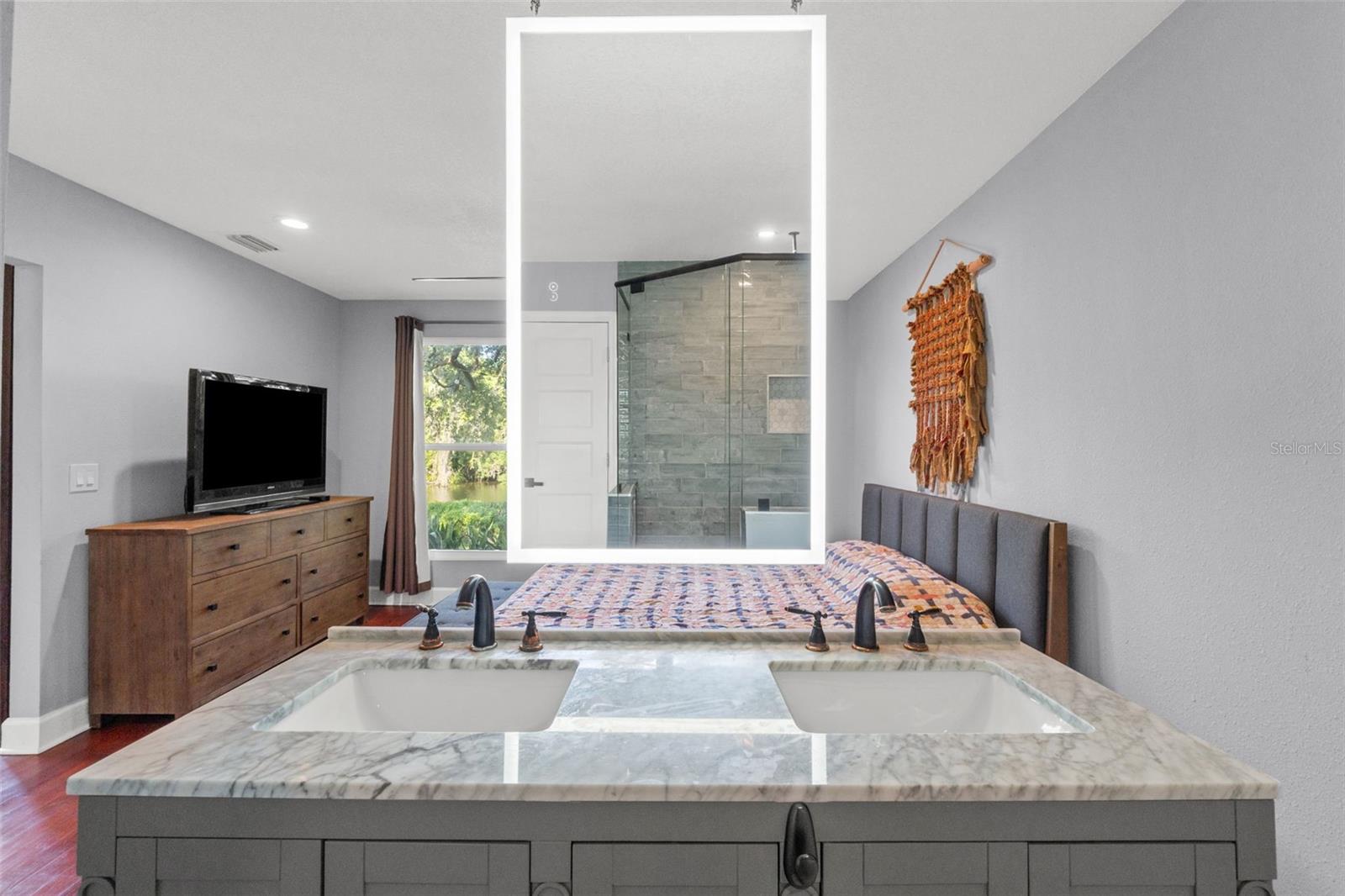 Image 33 of 67 For 1502 Park Circle