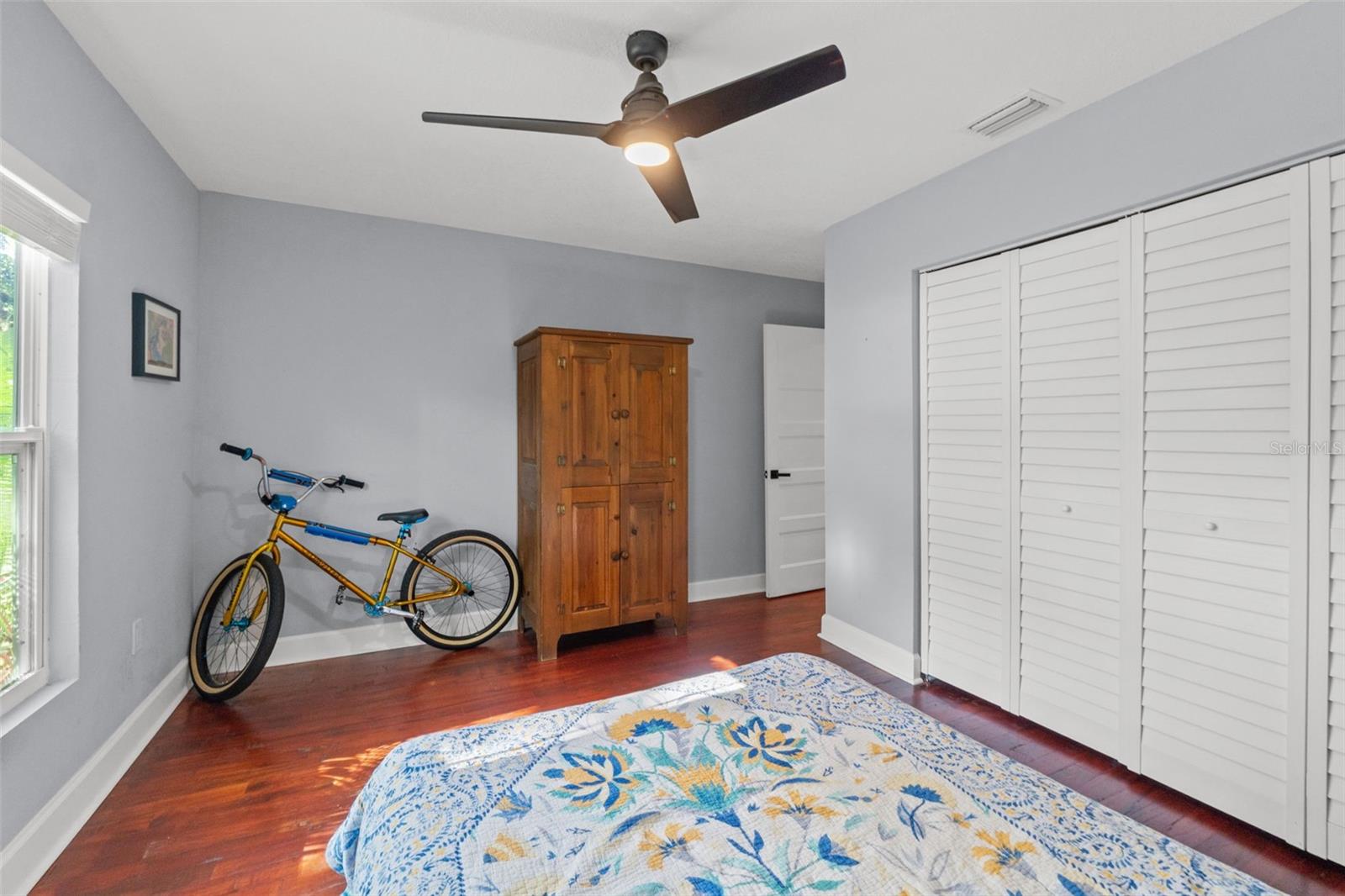 Image 36 of 67 For 1502 Park Circle