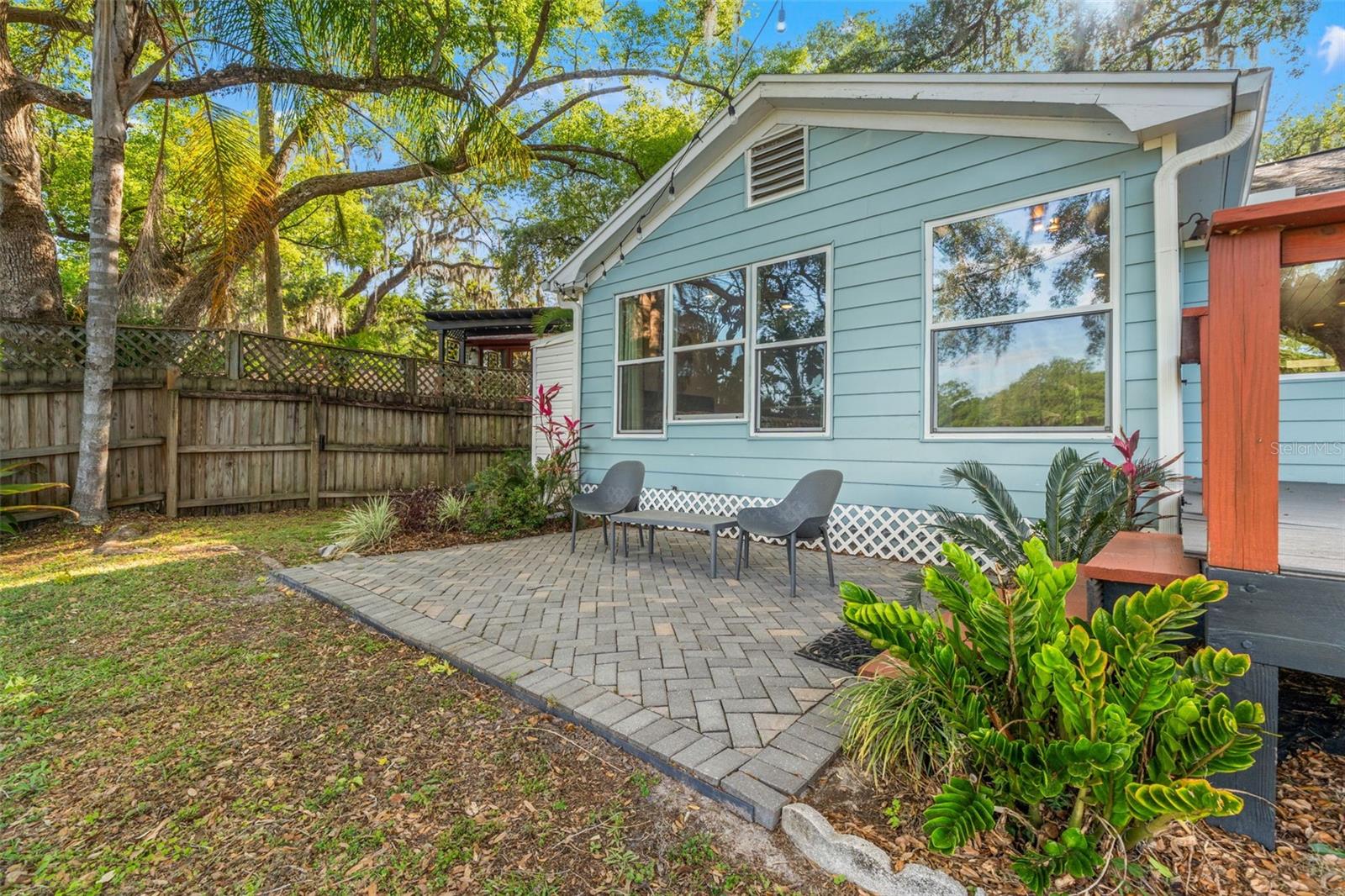 Image 41 of 67 For 1502 Park Circle