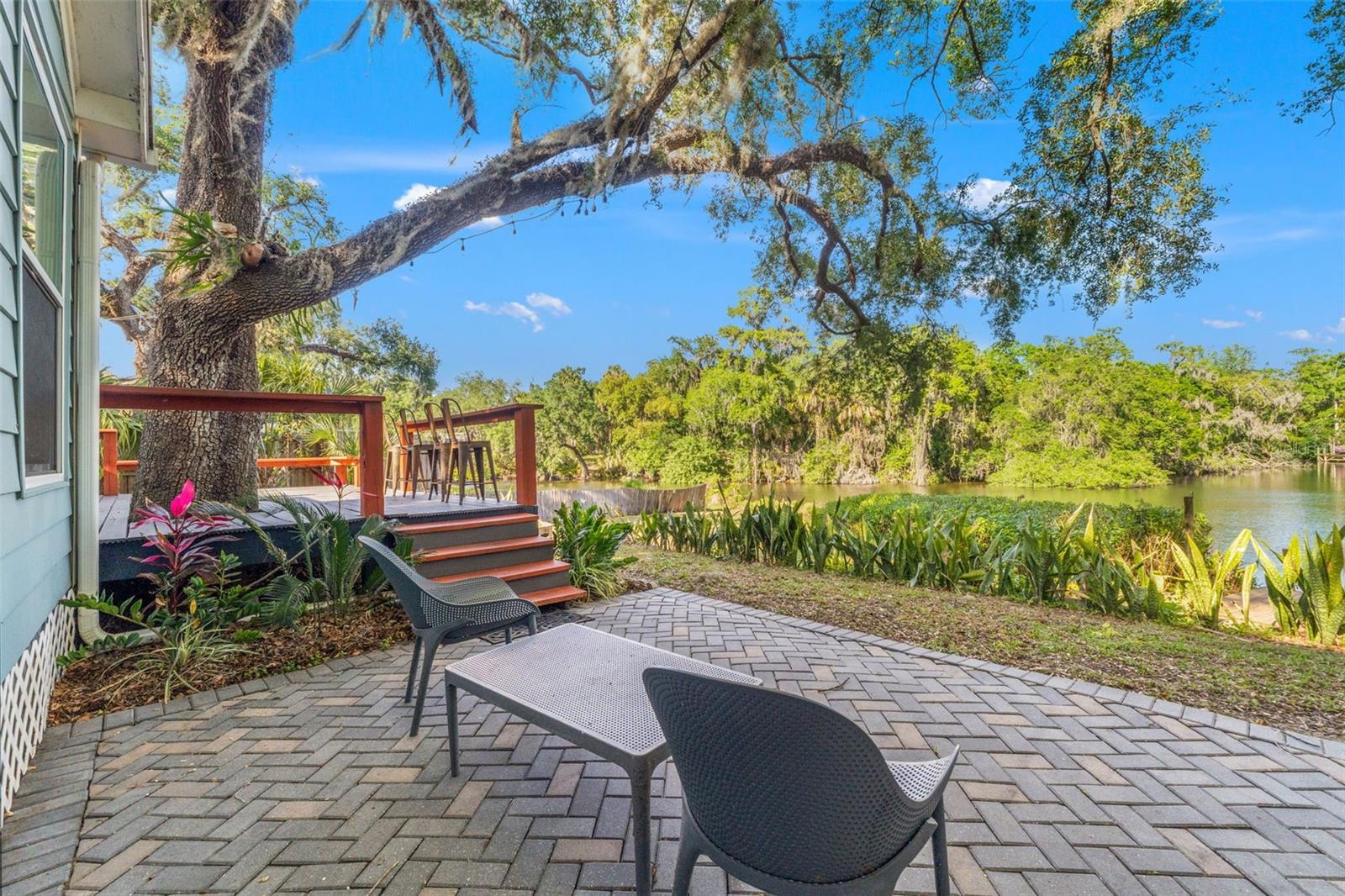 Image 42 of 67 For 1502 Park Circle