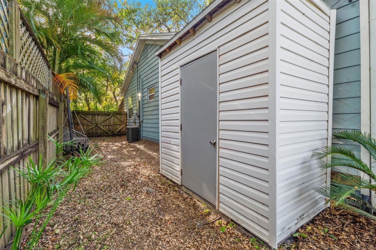 Image 45 of 67 For 1502 Park Circle