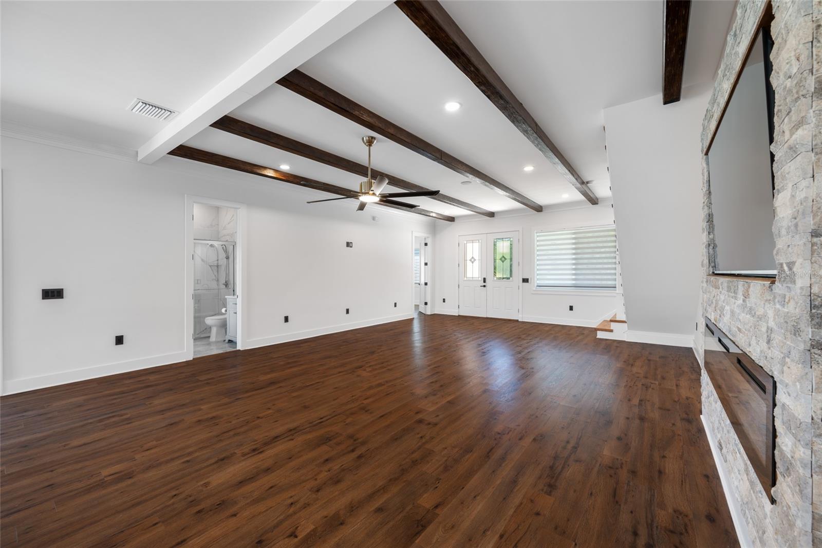 Image 24 of 100 For 3426 Channelside Court