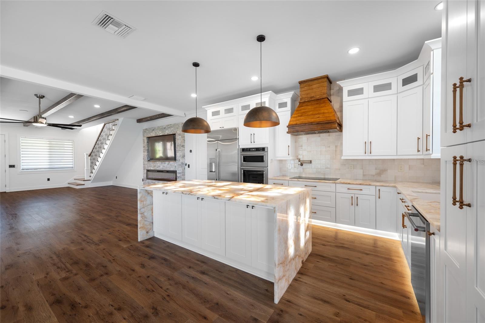 Image 34 of 100 For 3426 Channelside Court