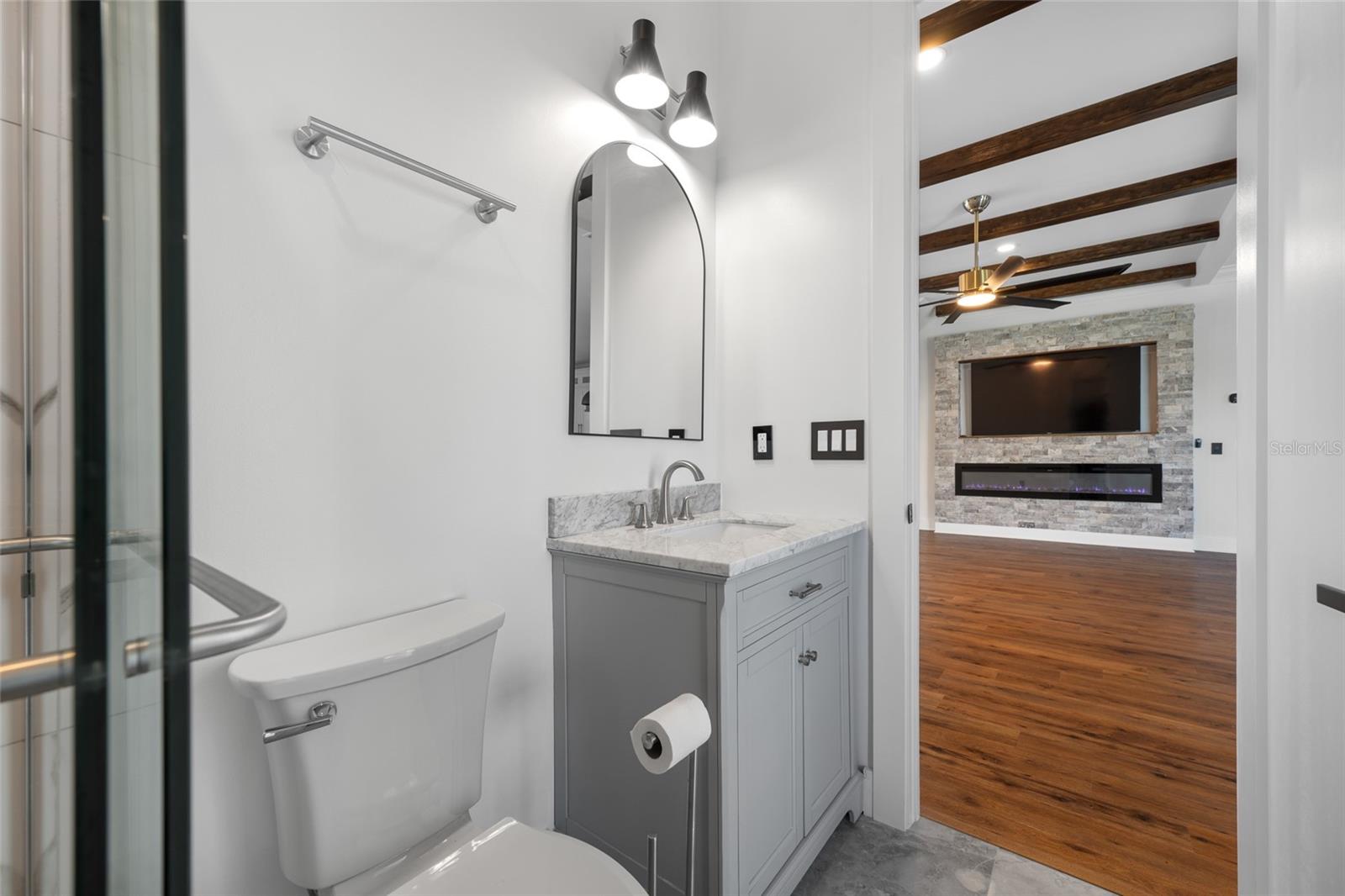 Image 39 of 100 For 3426 Channelside Court