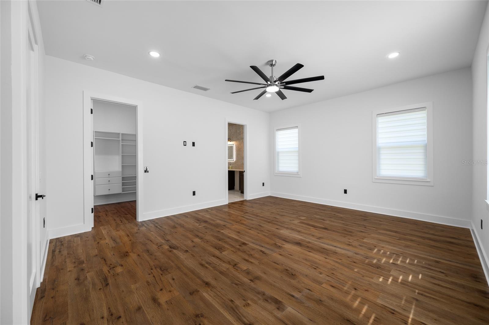 Image 41 of 100 For 3426 Channelside Court