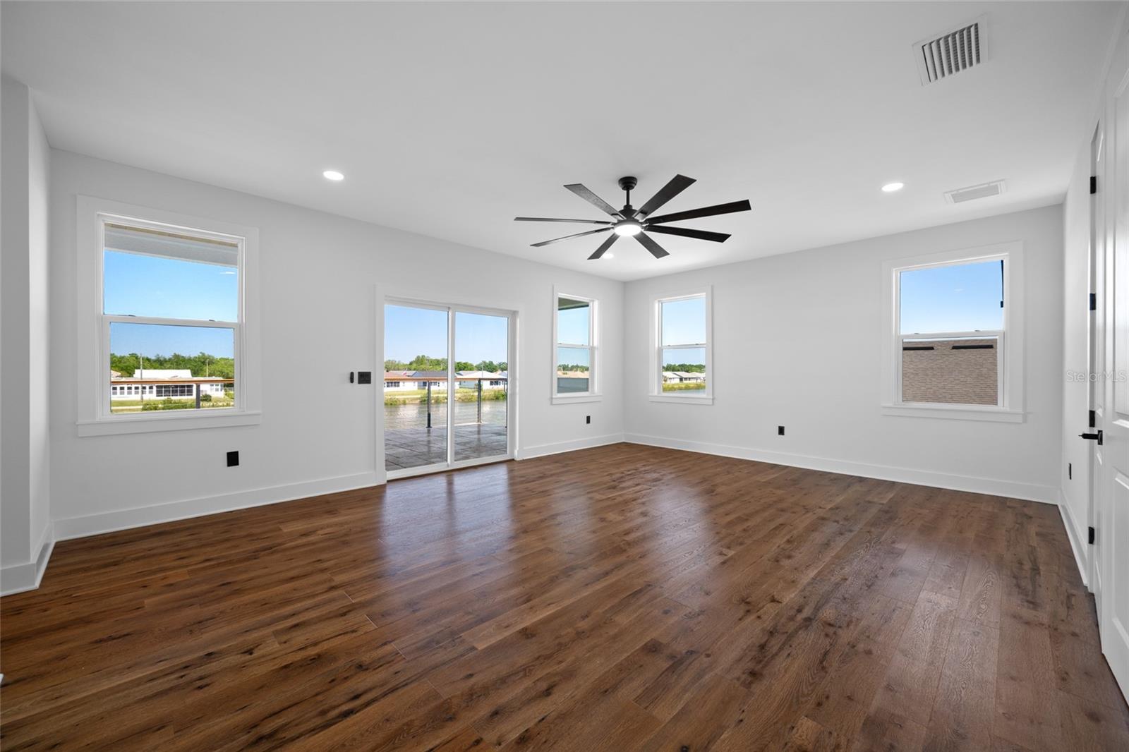 Image 55 of 100 For 3426 Channelside Court