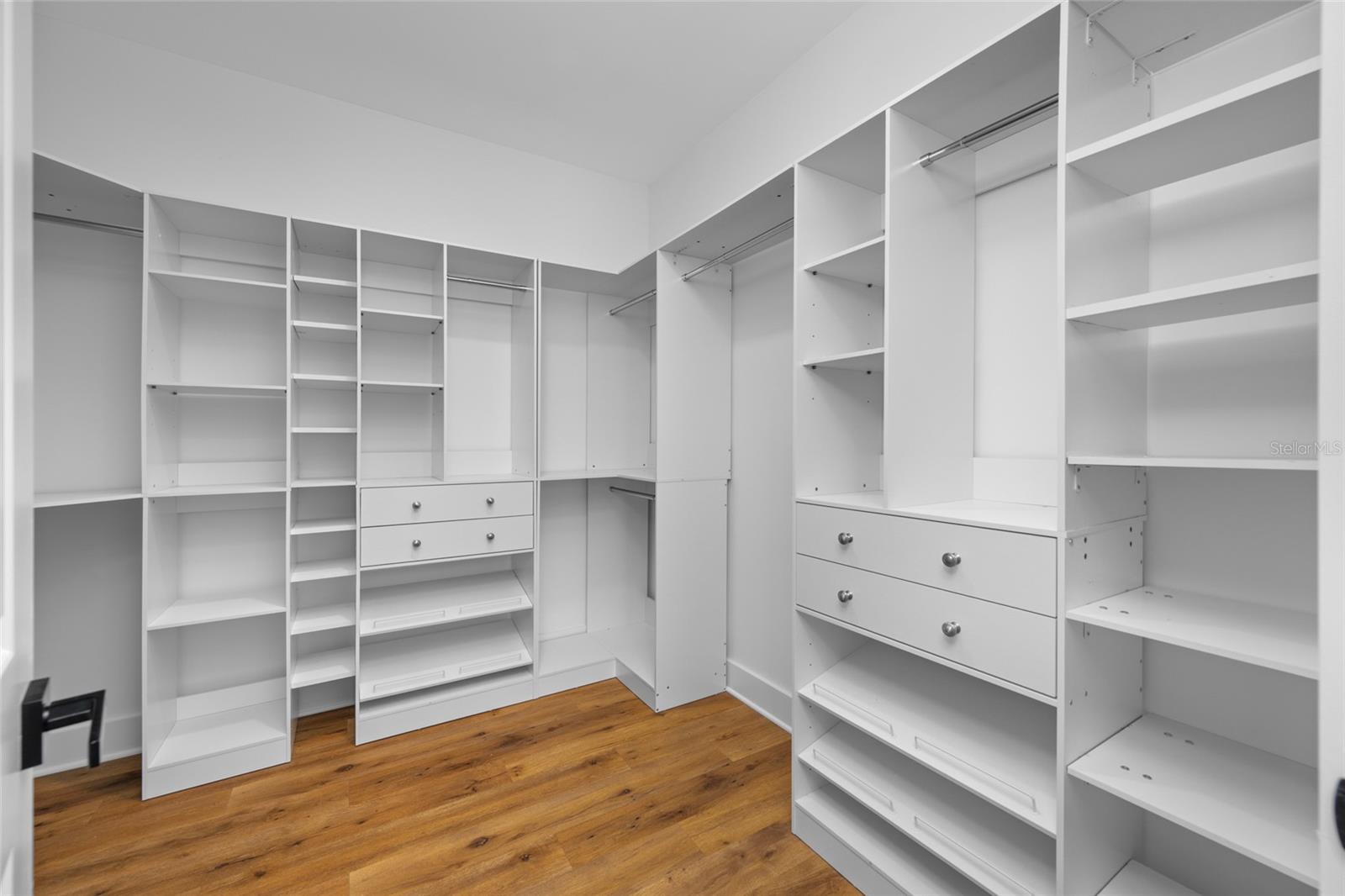 Image 60 of 100 For 3426 Channelside Court