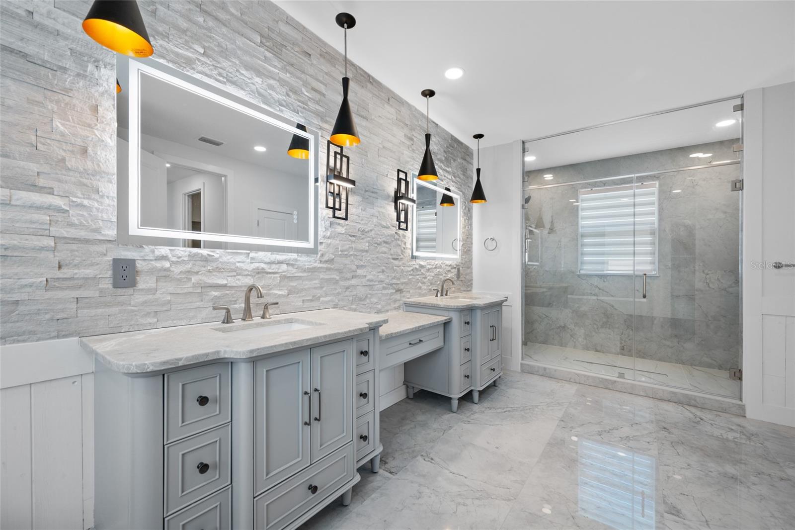 Image 66 of 100 For 3426 Channelside Court