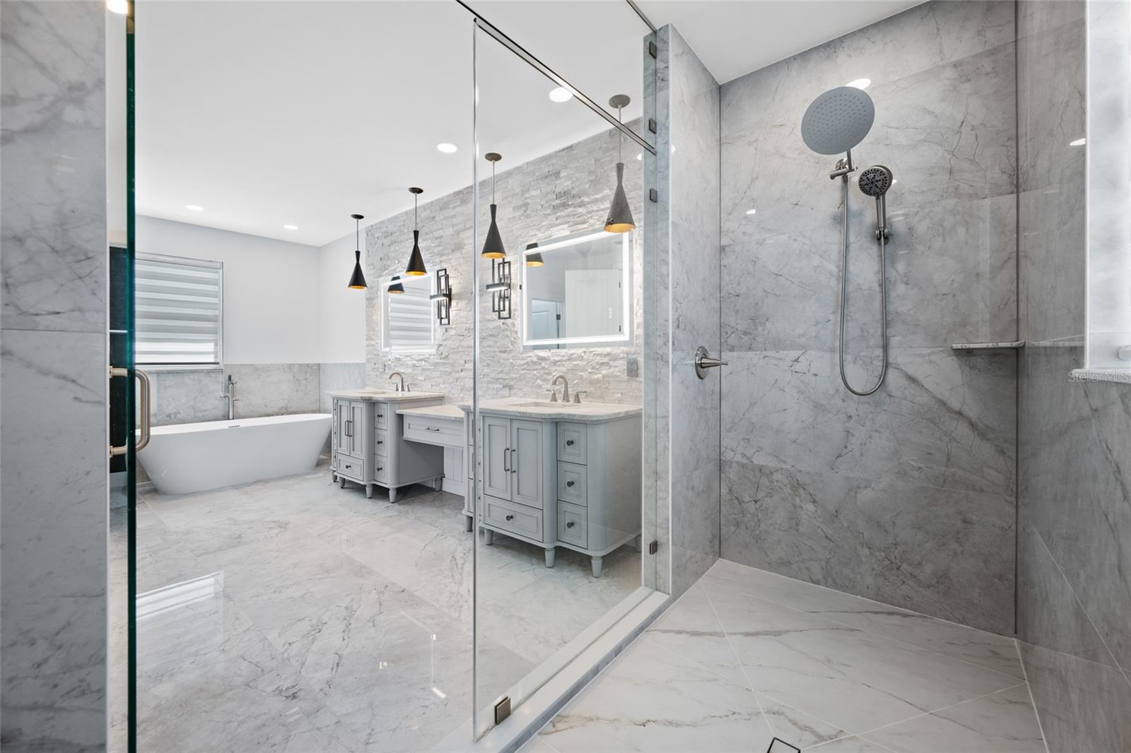 Image 68 of 100 For 3426 Channelside Court