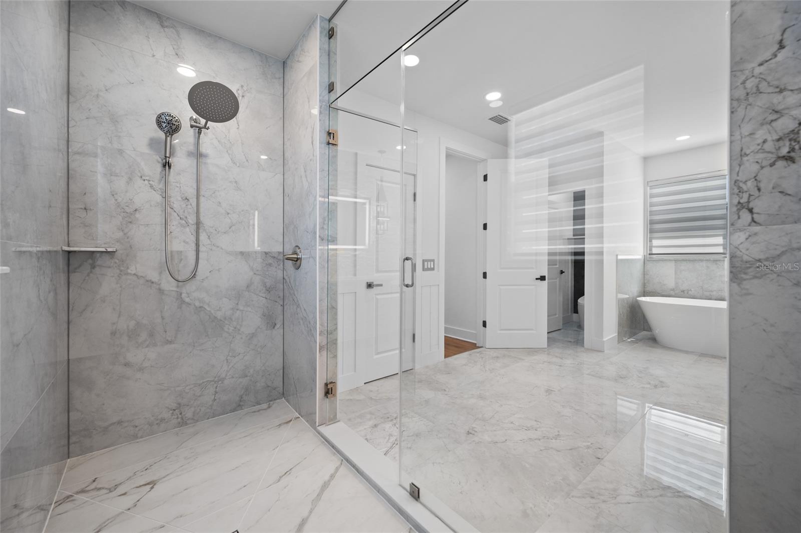 Image 69 of 100 For 3426 Channelside Court