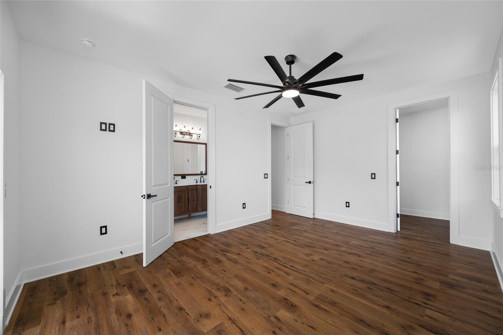 Image 79 of 100 For 3426 Channelside Court