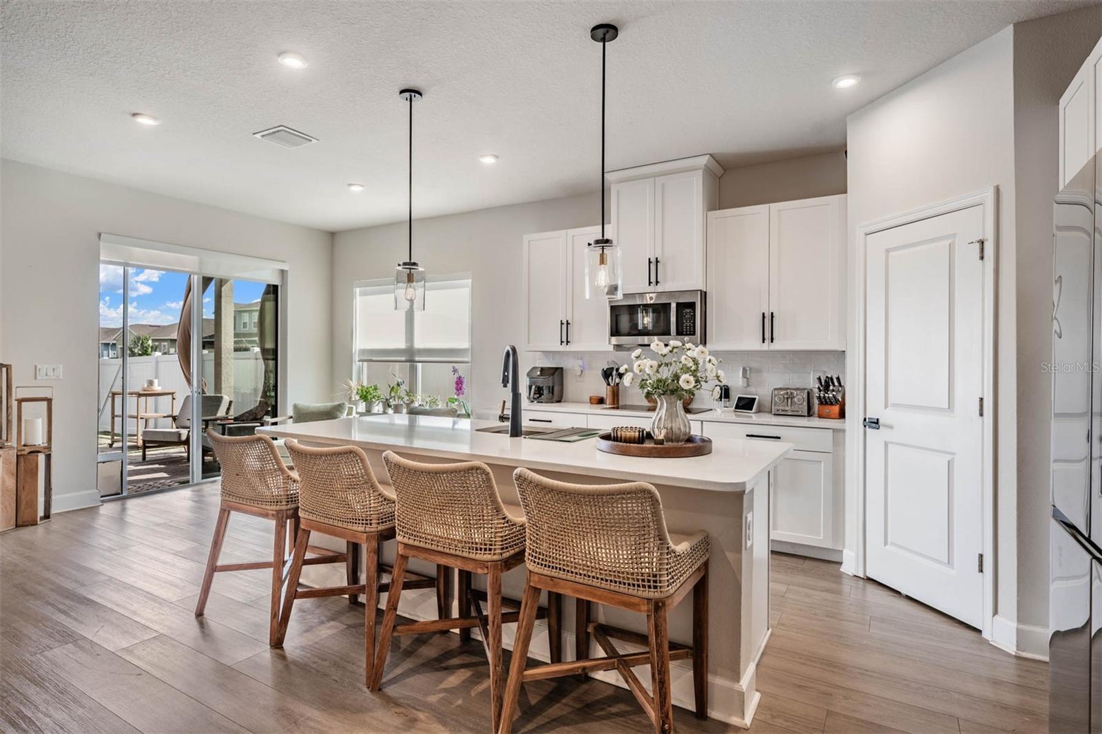 Image 32 of 55 For 29345 Meadowcroft Avenue