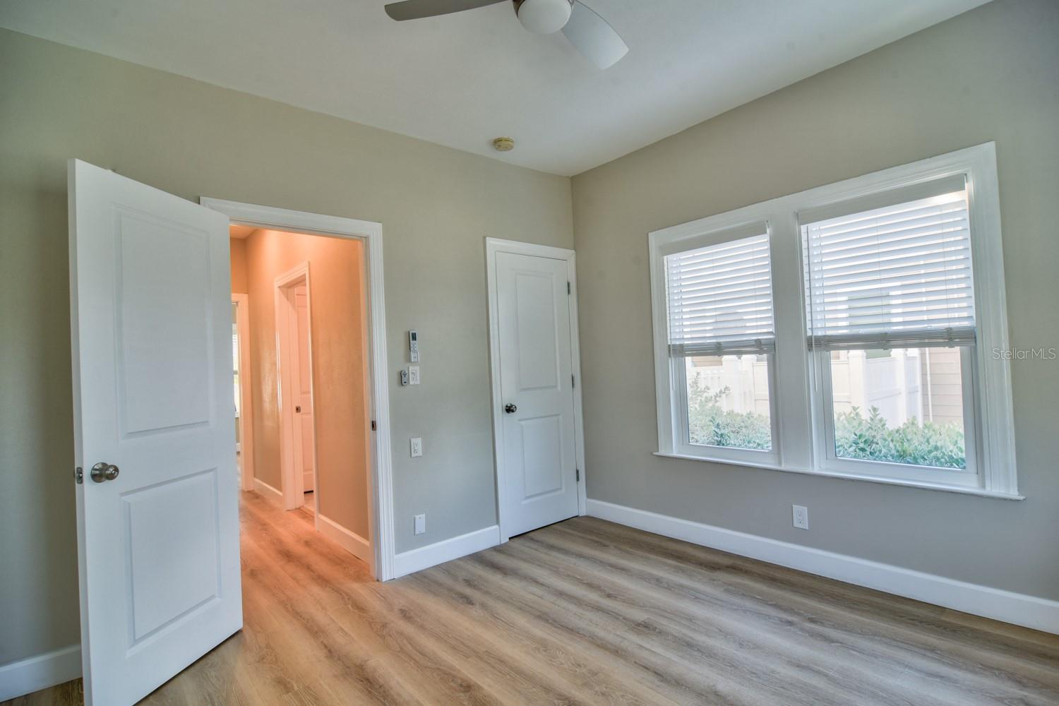 Image 13 of 53 For 15565 Gulf Boulevard