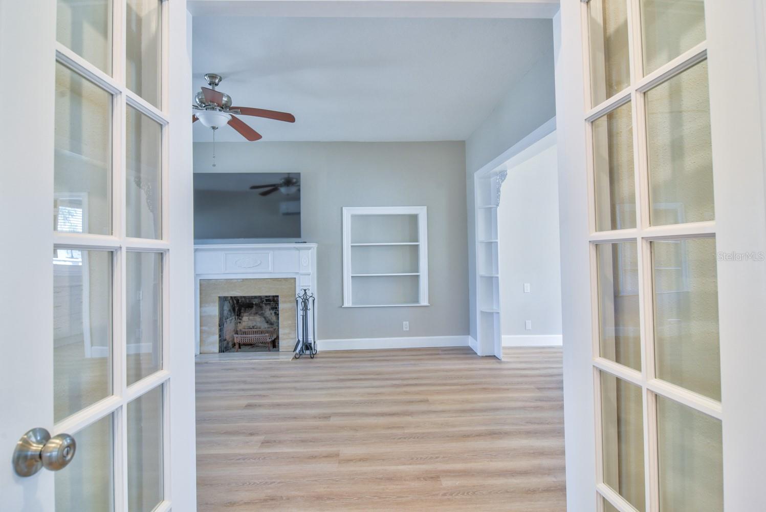 Image 16 of 53 For 15565 Gulf Boulevard