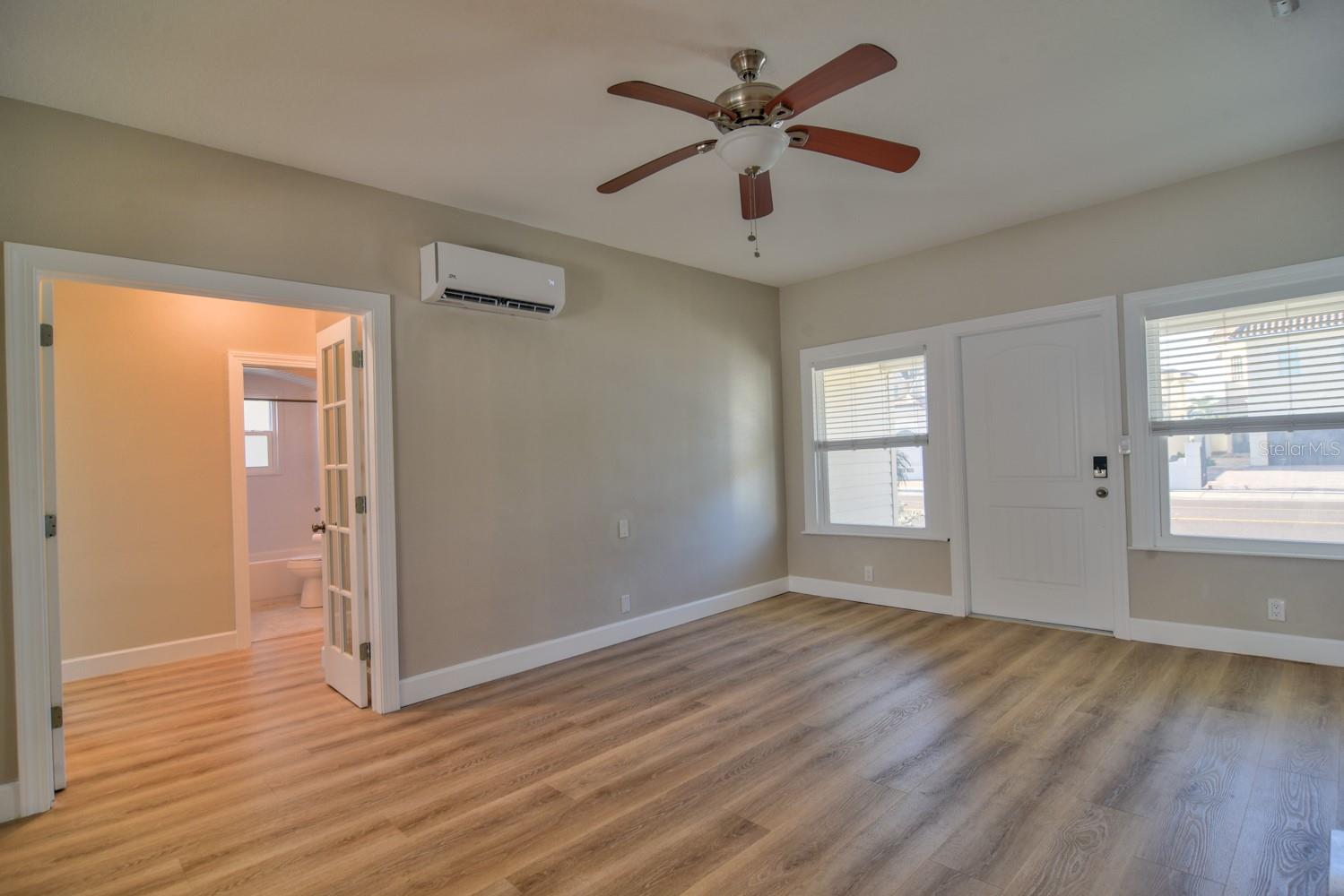 Image 21 of 53 For 15565 Gulf Boulevard