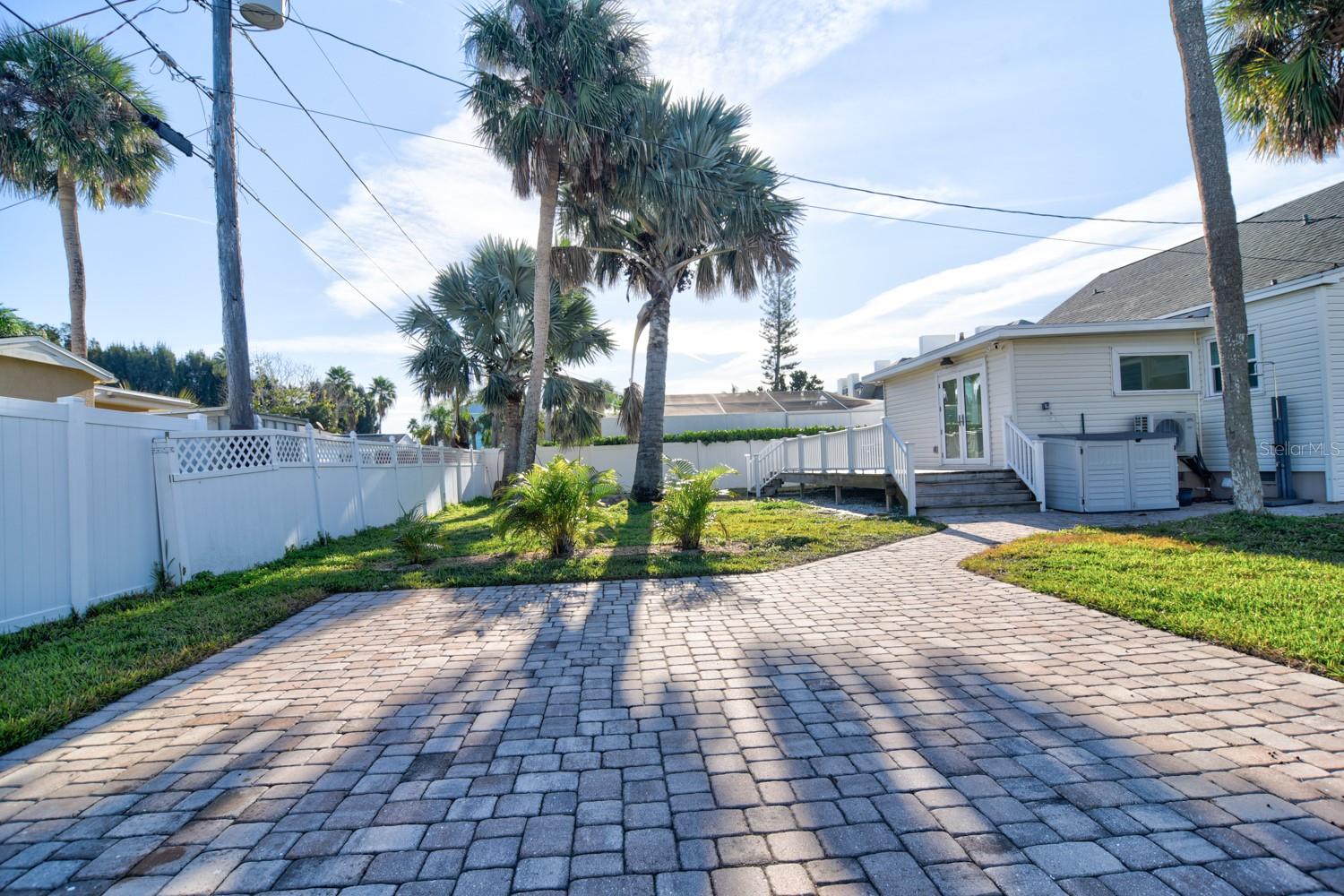 Image 52 of 53 For 15565 Gulf Boulevard
