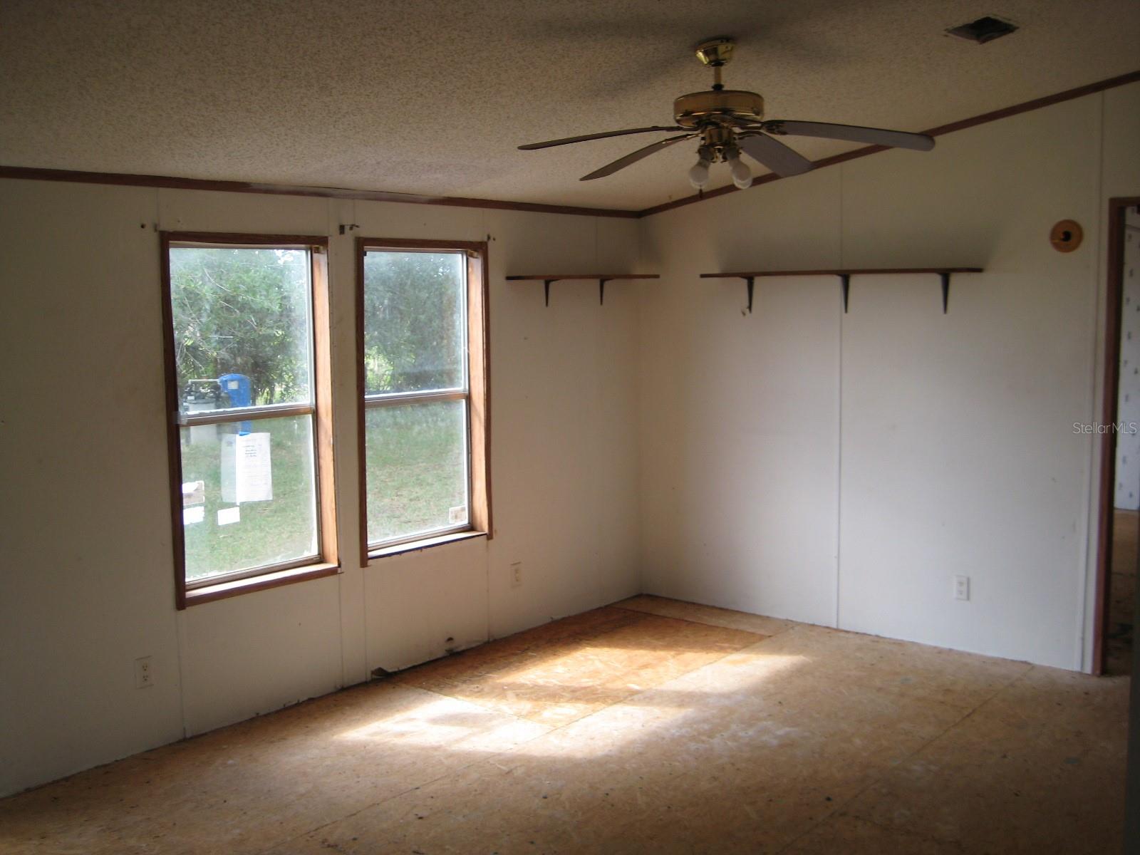 Image 17 of 40 For 14455 284th Street