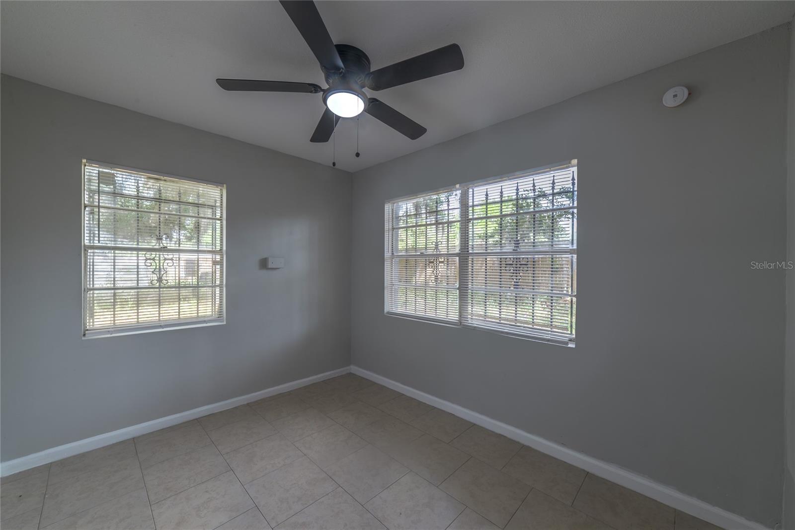 Image 16 of 31 For 14341 Delmar Street