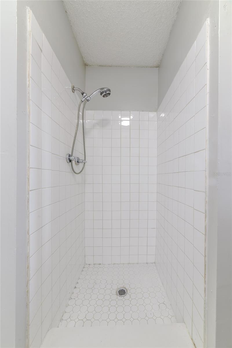 Image 19 of 31 For 14341 Delmar Street