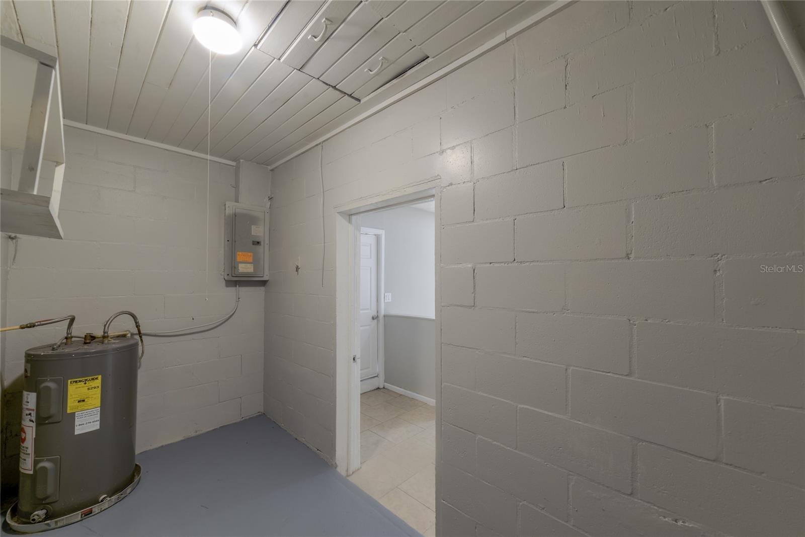 Image 24 of 31 For 14341 Delmar Street