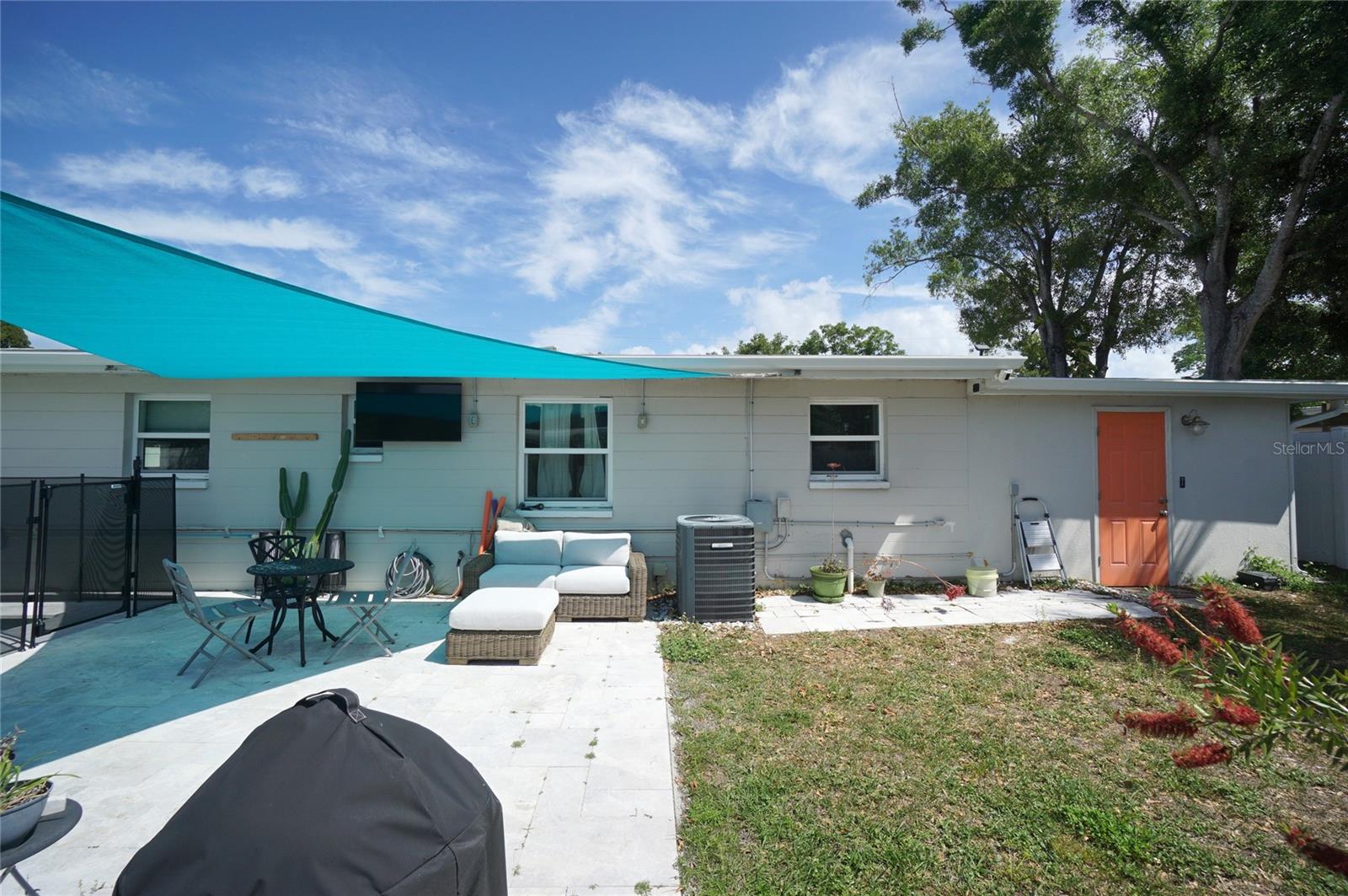 Image 6 of 18 For 4108 Montgomery Terrace