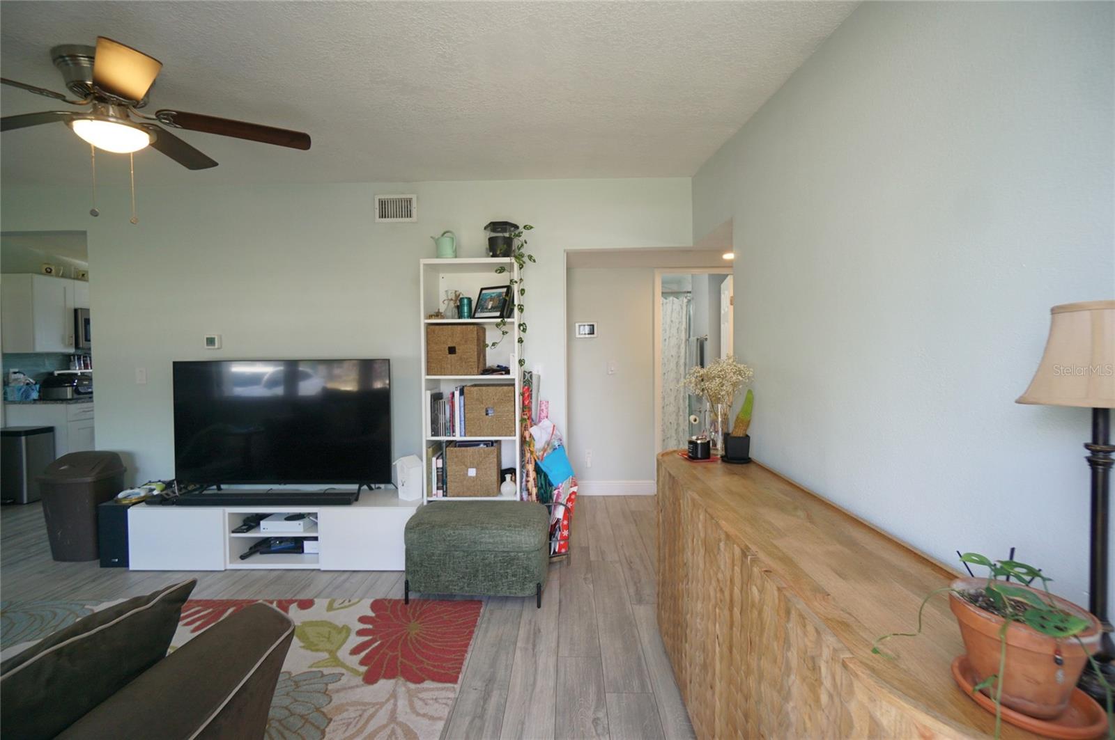 Image 9 of 18 For 4108 Montgomery Terrace