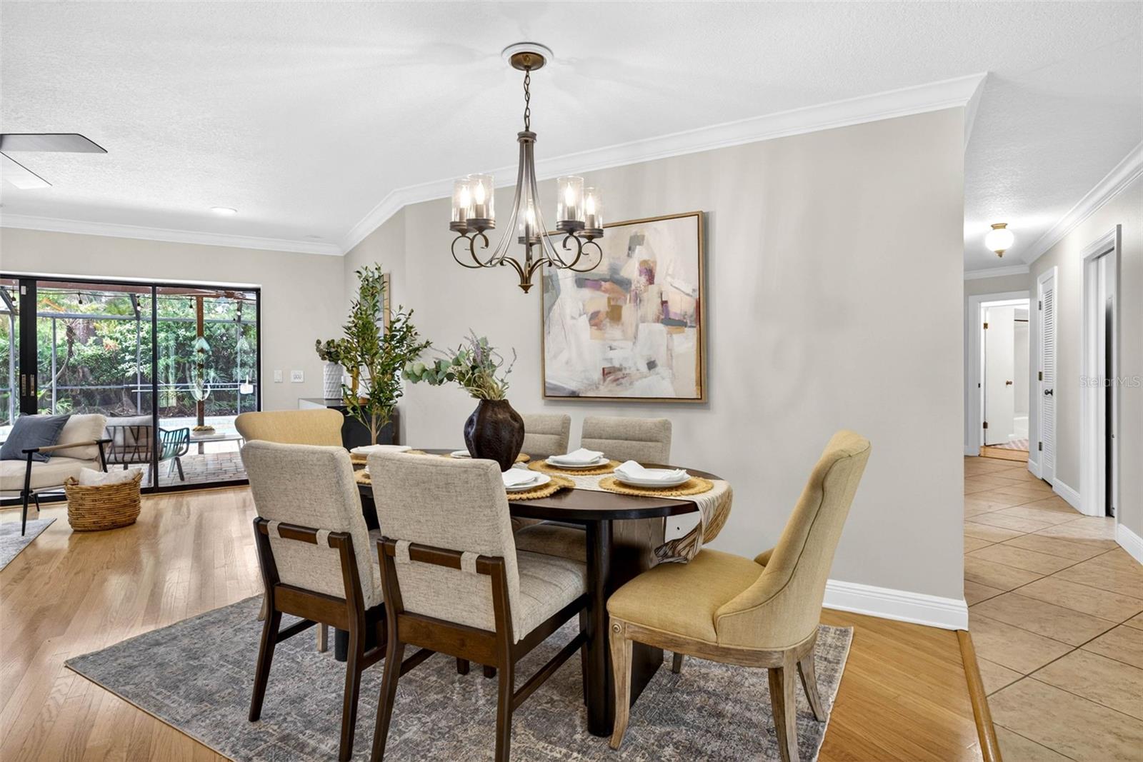 Image 14 of 91 For 817 Bannockburn Avenue