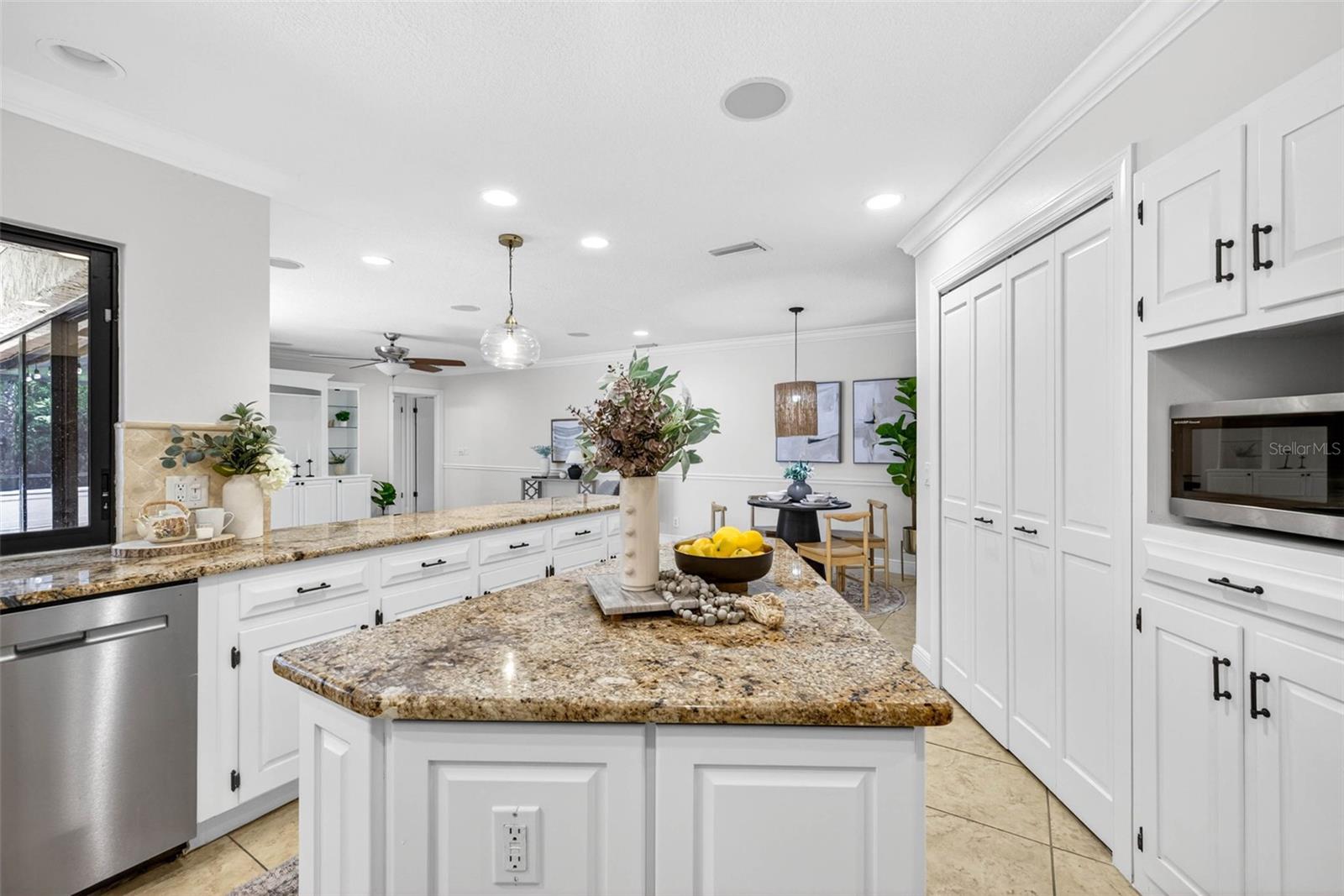 Image 42 of 91 For 817 Bannockburn Avenue