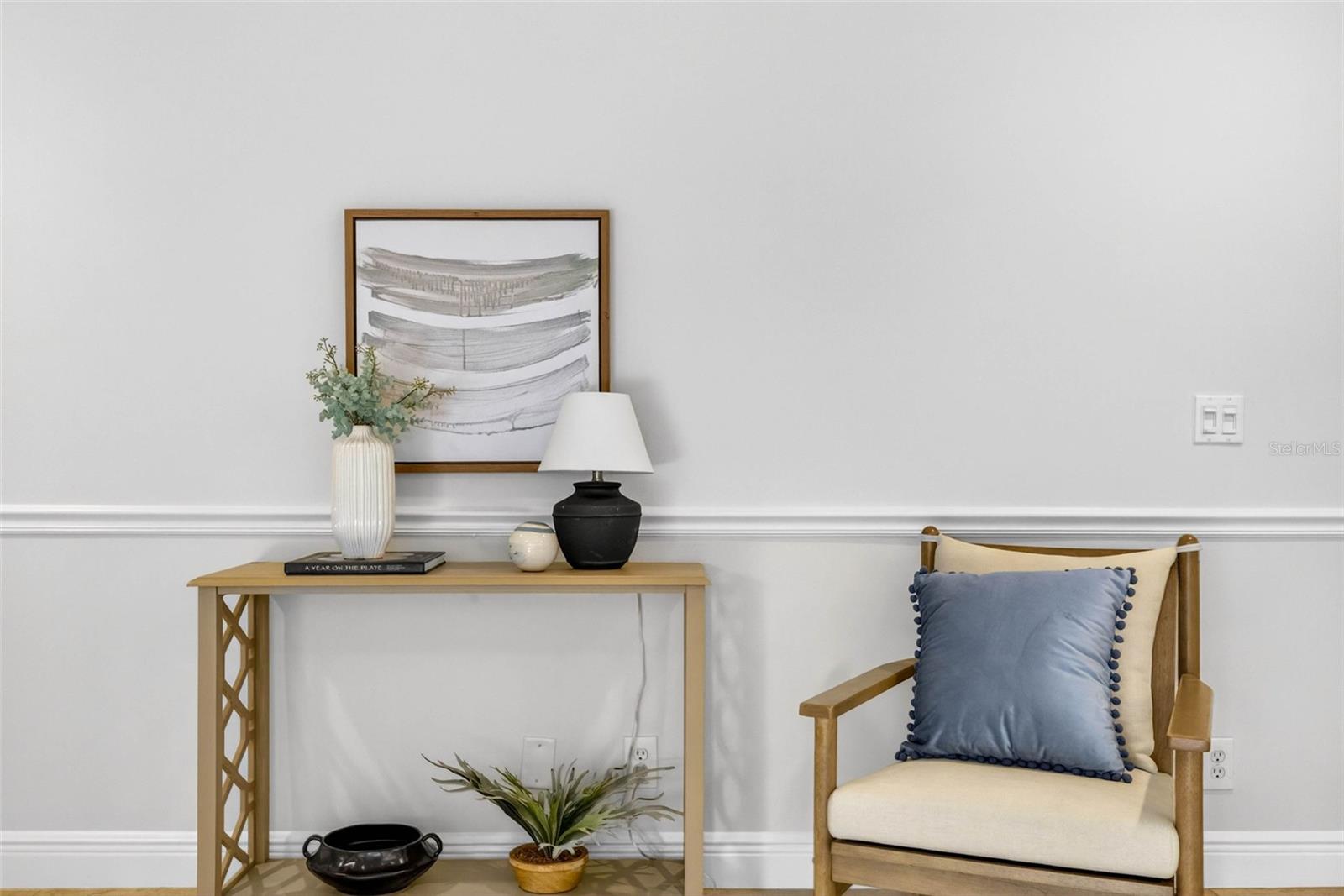 Image 51 of 91 For 817 Bannockburn Avenue