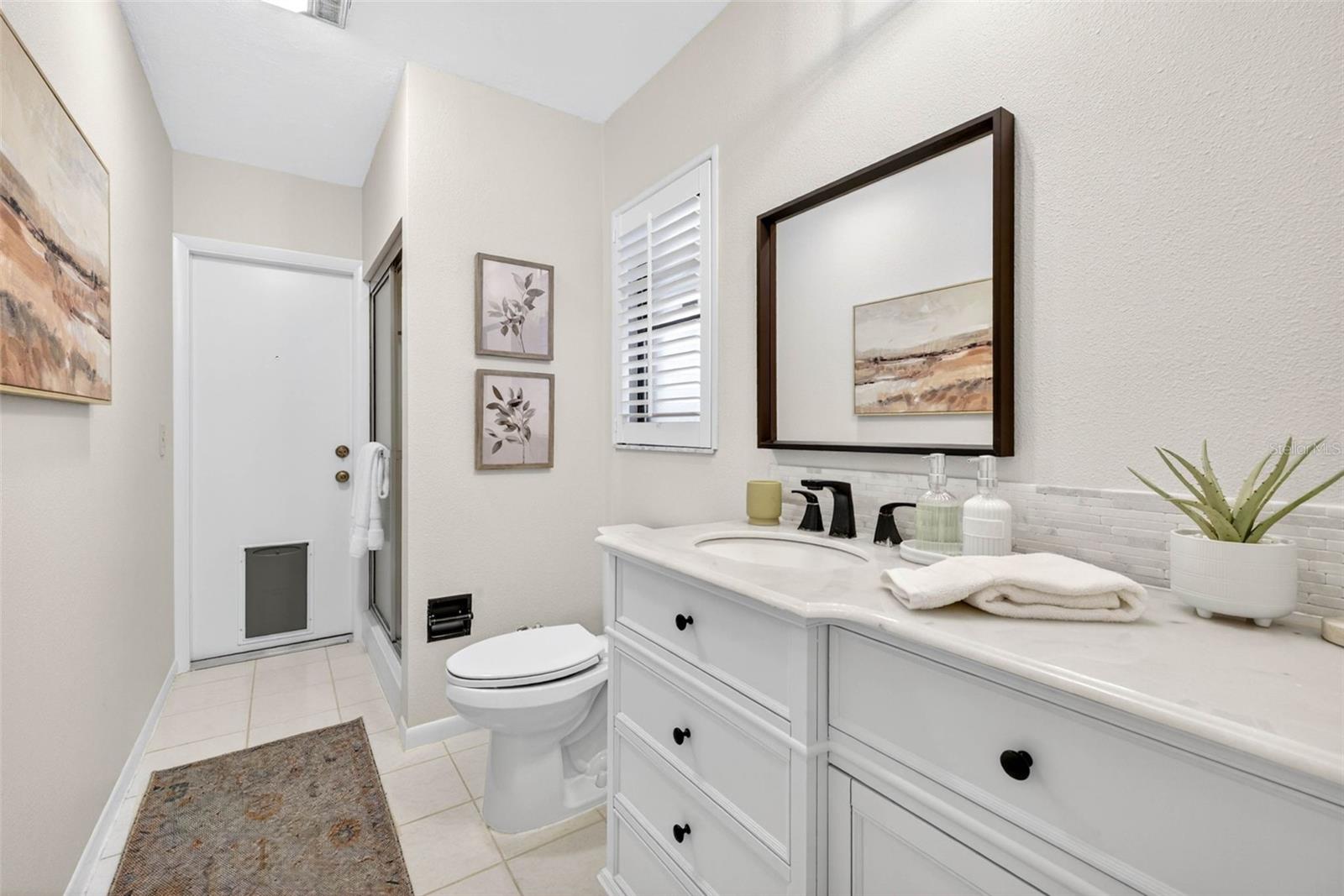 Image 52 of 91 For 817 Bannockburn Avenue