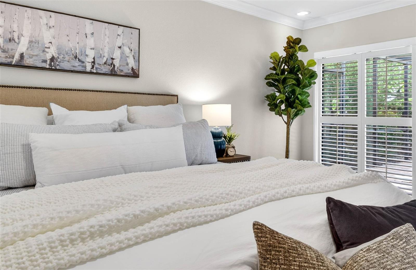 Image 57 of 91 For 817 Bannockburn Avenue