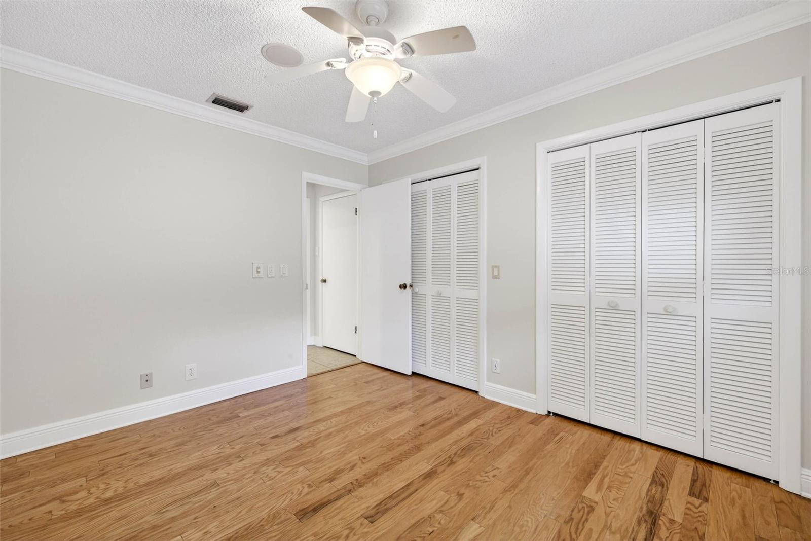 Image 67 of 91 For 817 Bannockburn Avenue