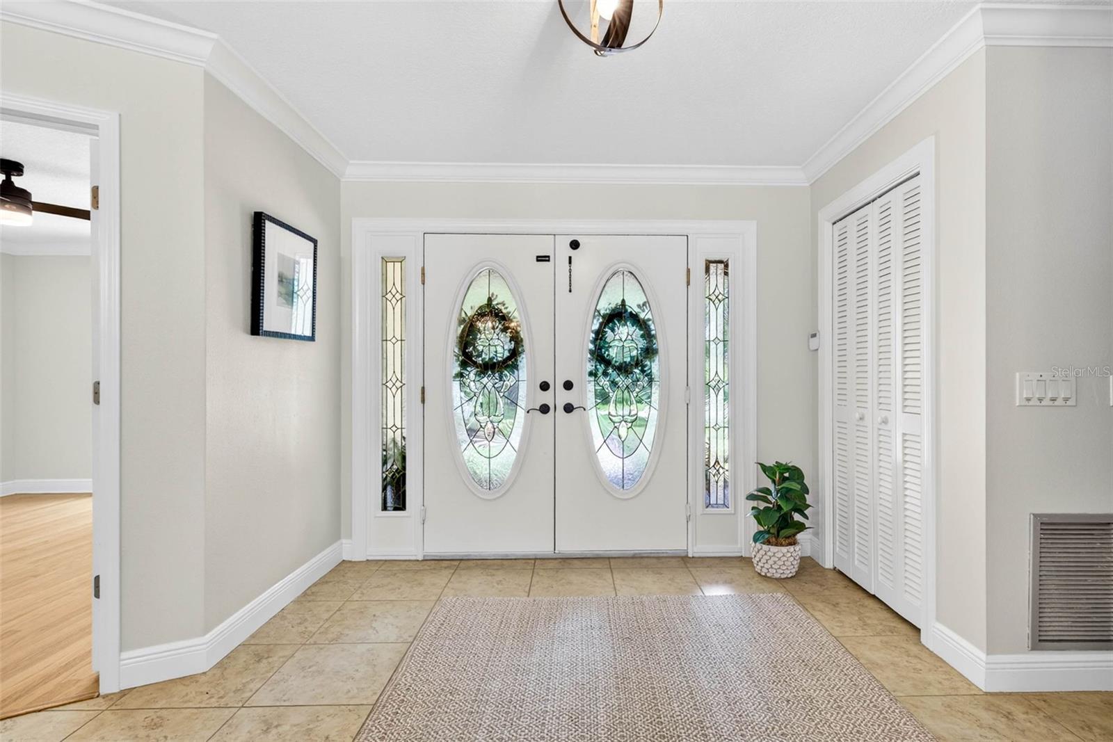 Image 7 of 91 For 817 Bannockburn Avenue