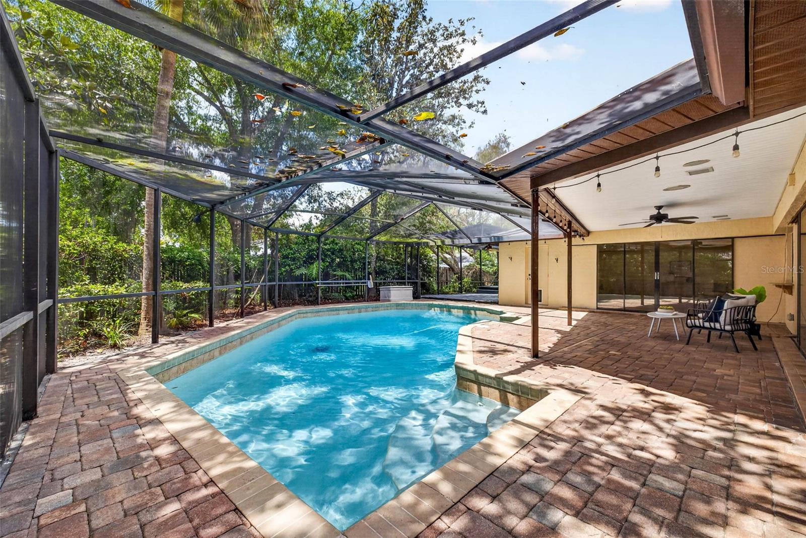 Image 72 of 91 For 817 Bannockburn Avenue