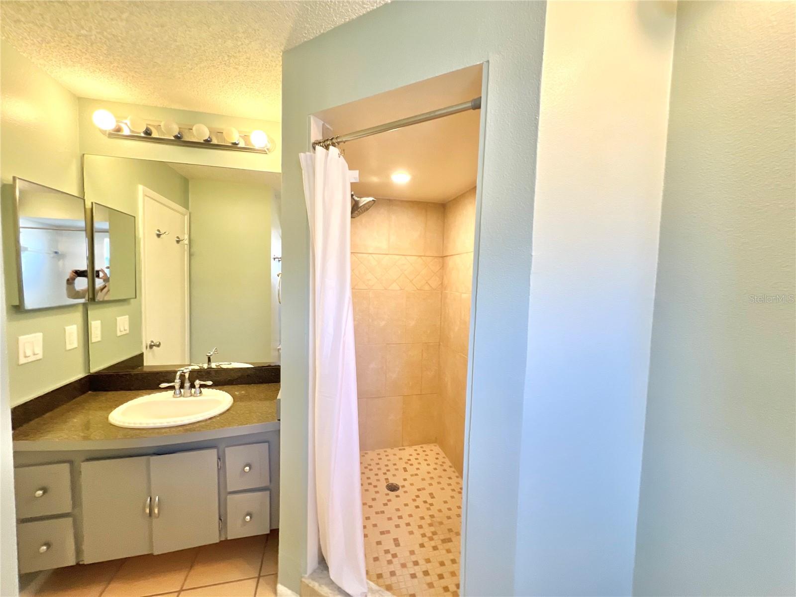 Image 11 of 19 For 1338 Calamondin Drive