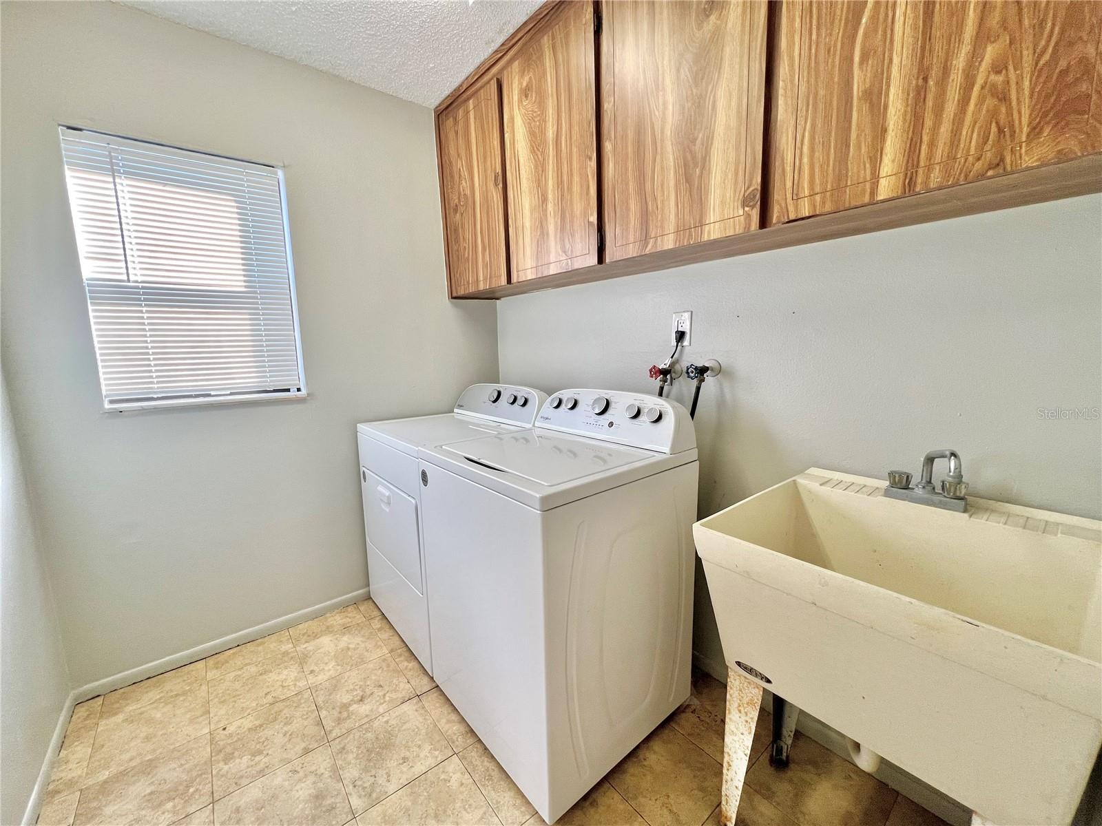 Image 15 of 19 For 1338 Calamondin Drive