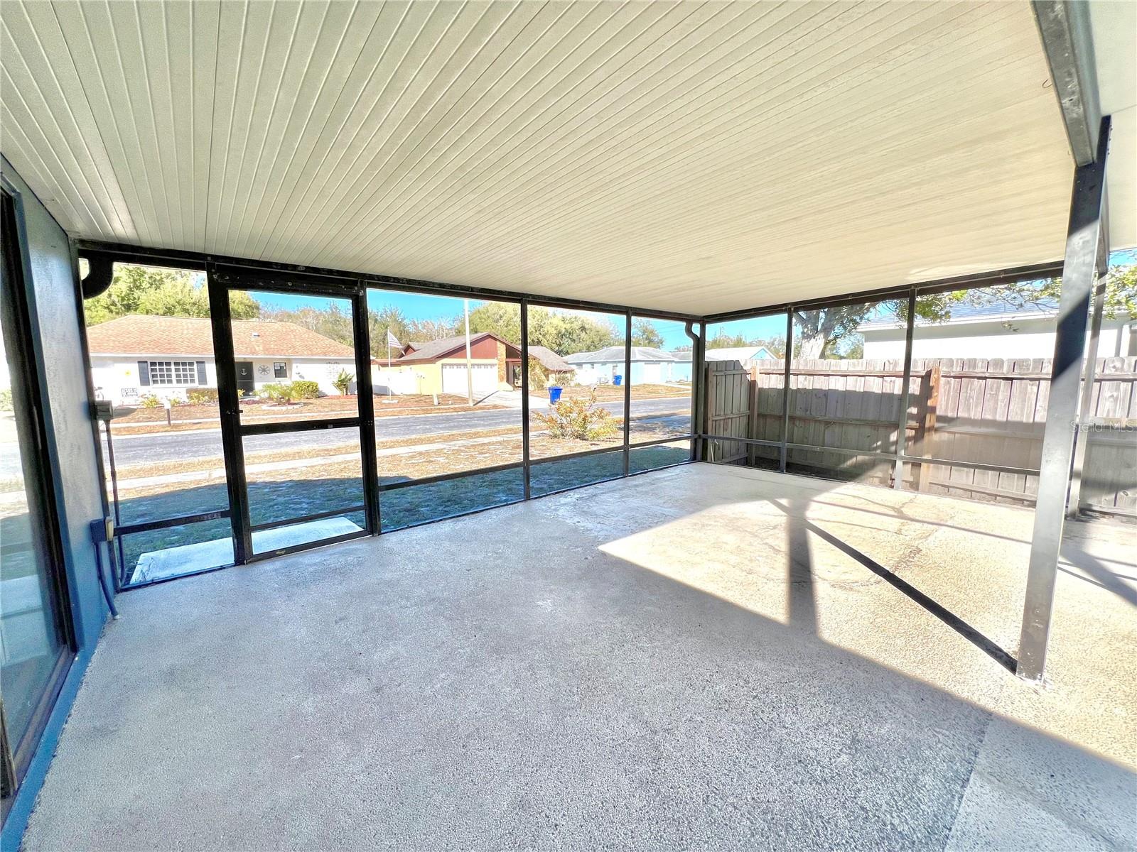 Image 19 of 19 For 1338 Calamondin Drive