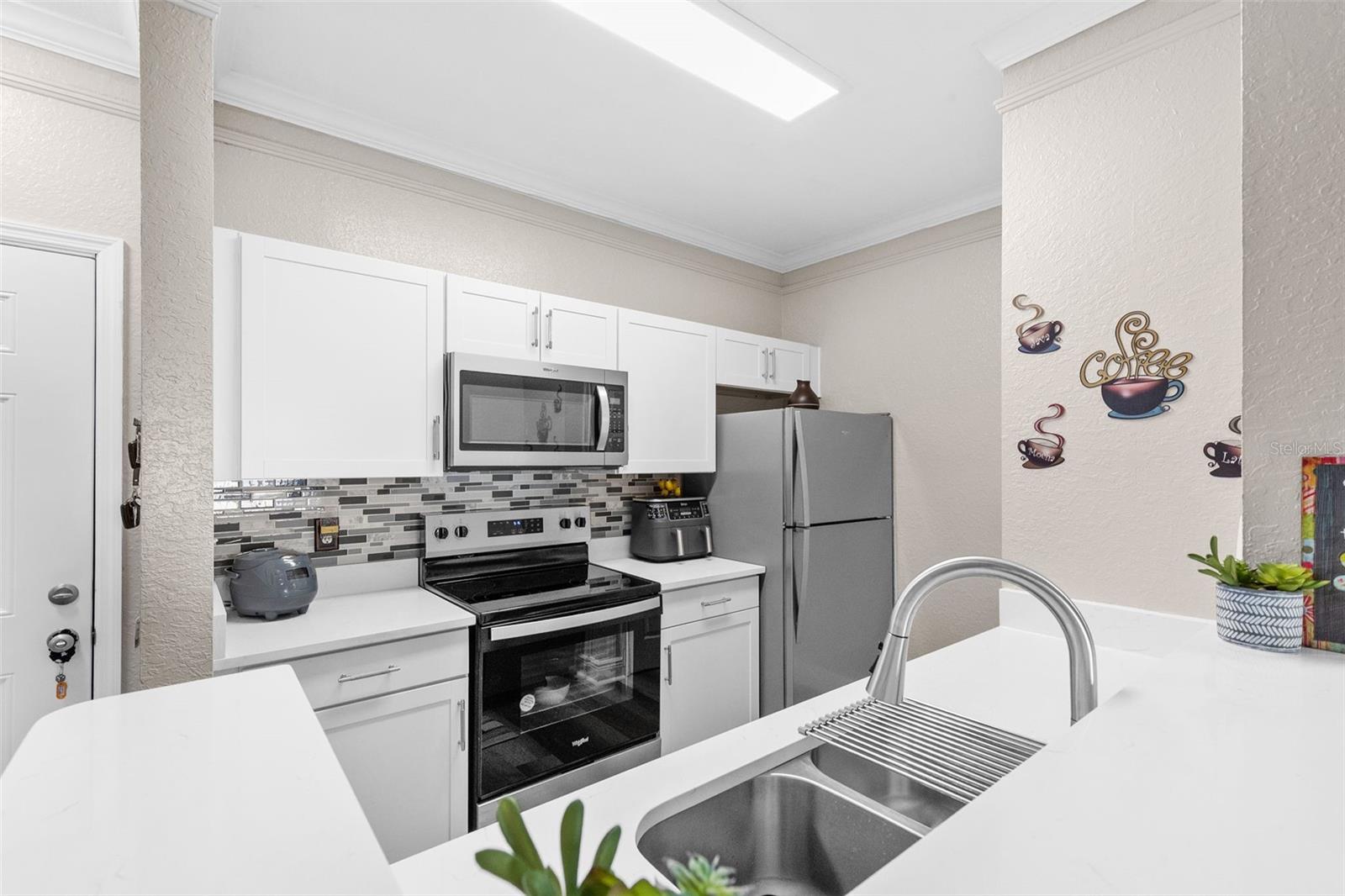 Image 19 of 55 For 4323 Bayside Village Drive 105