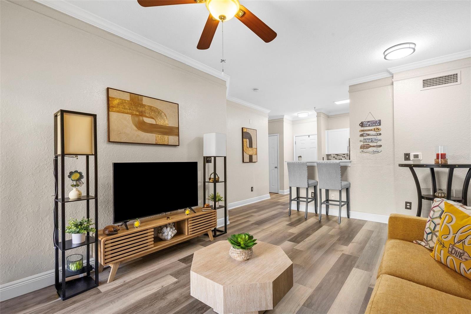 Image 23 of 55 For 4323 Bayside Village Drive 105