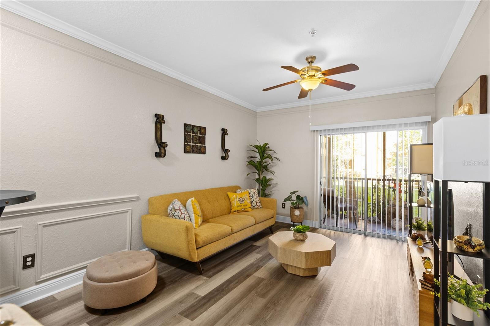 Image 26 of 55 For 4323 Bayside Village Drive 105