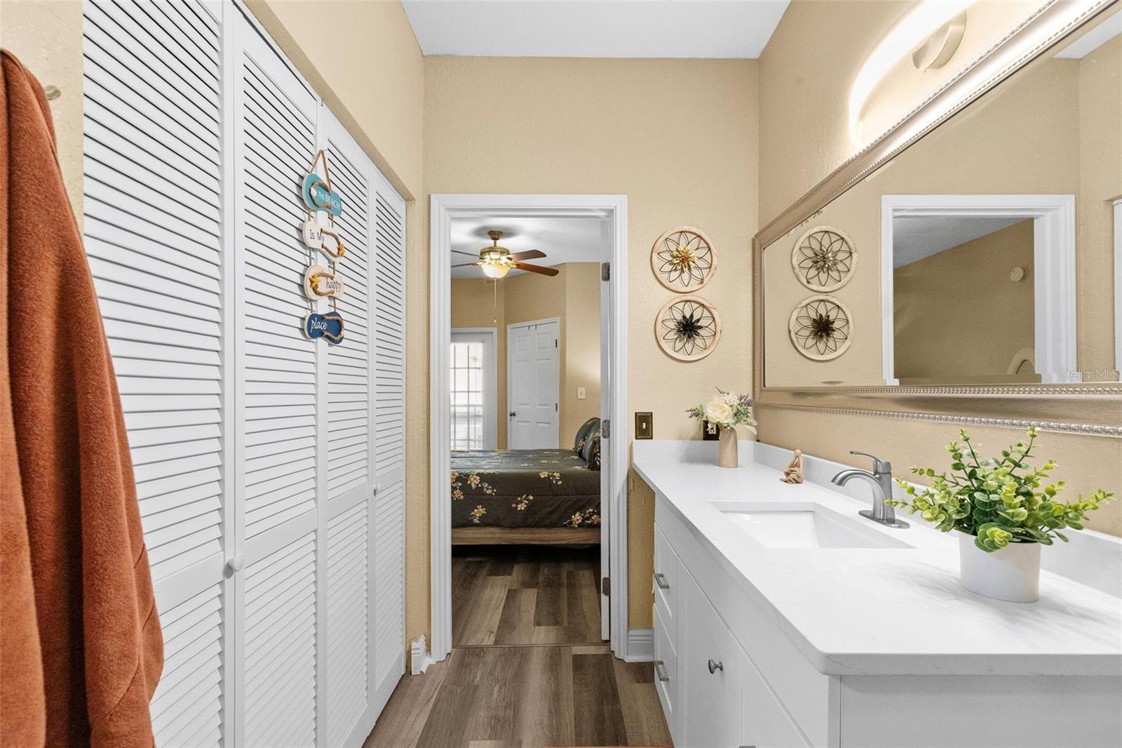 Image 29 of 55 For 4323 Bayside Village Drive 105