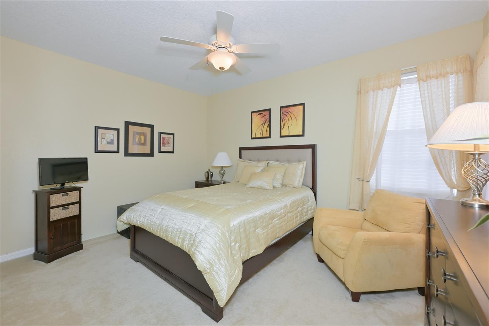 Image 29 of 51 For 1330 Emerald Dunes Drive